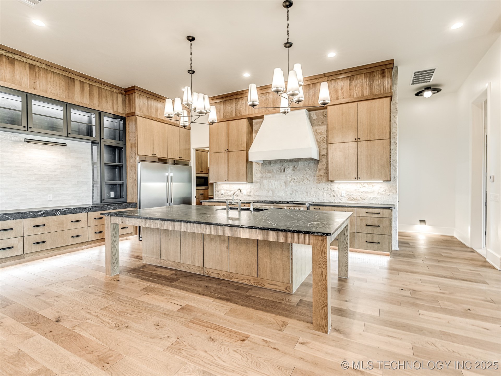 6001 Rare Eagle Court Kingston OK 73439