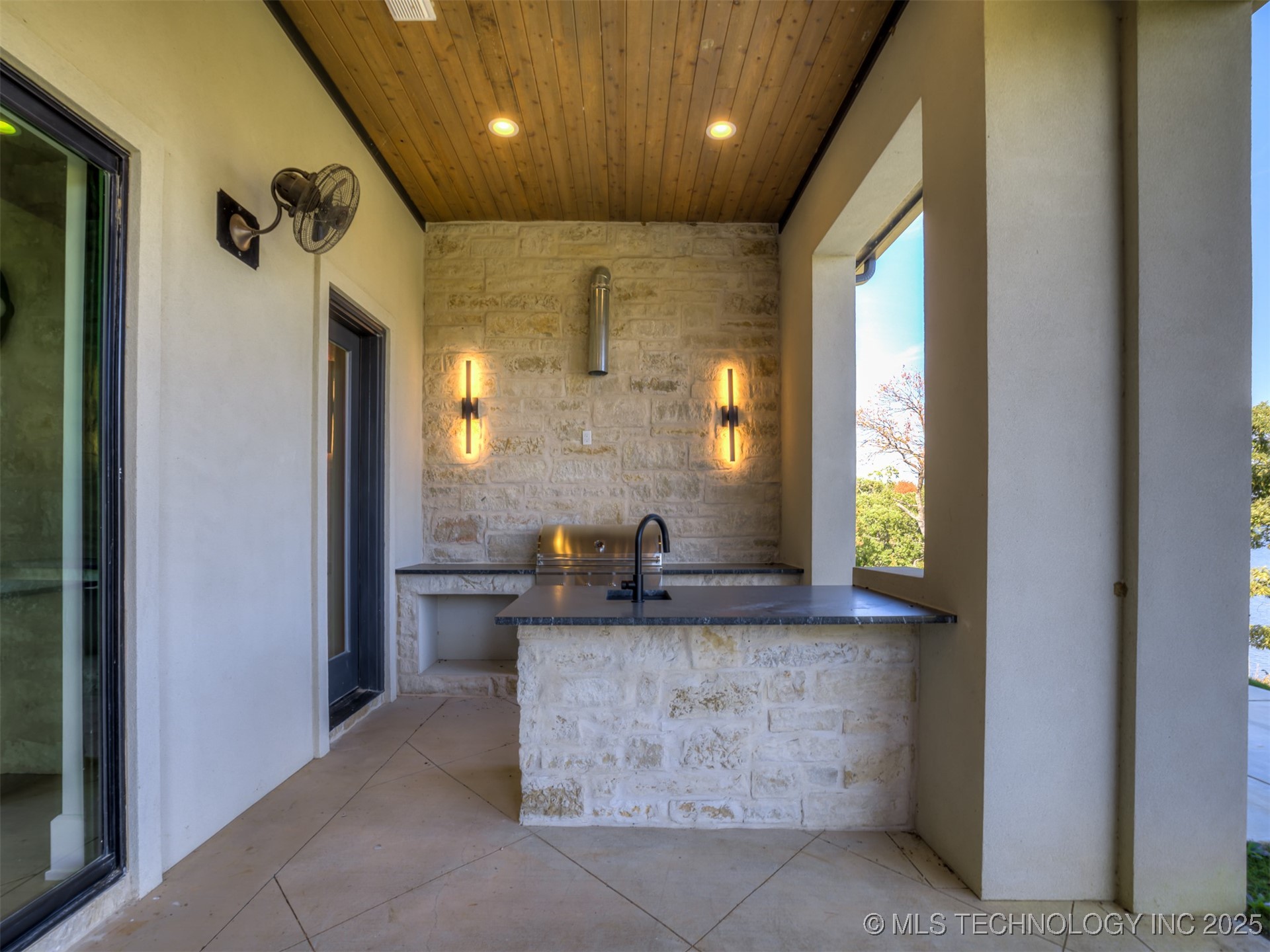 6001 Rare Eagle Court Kingston OK 73439