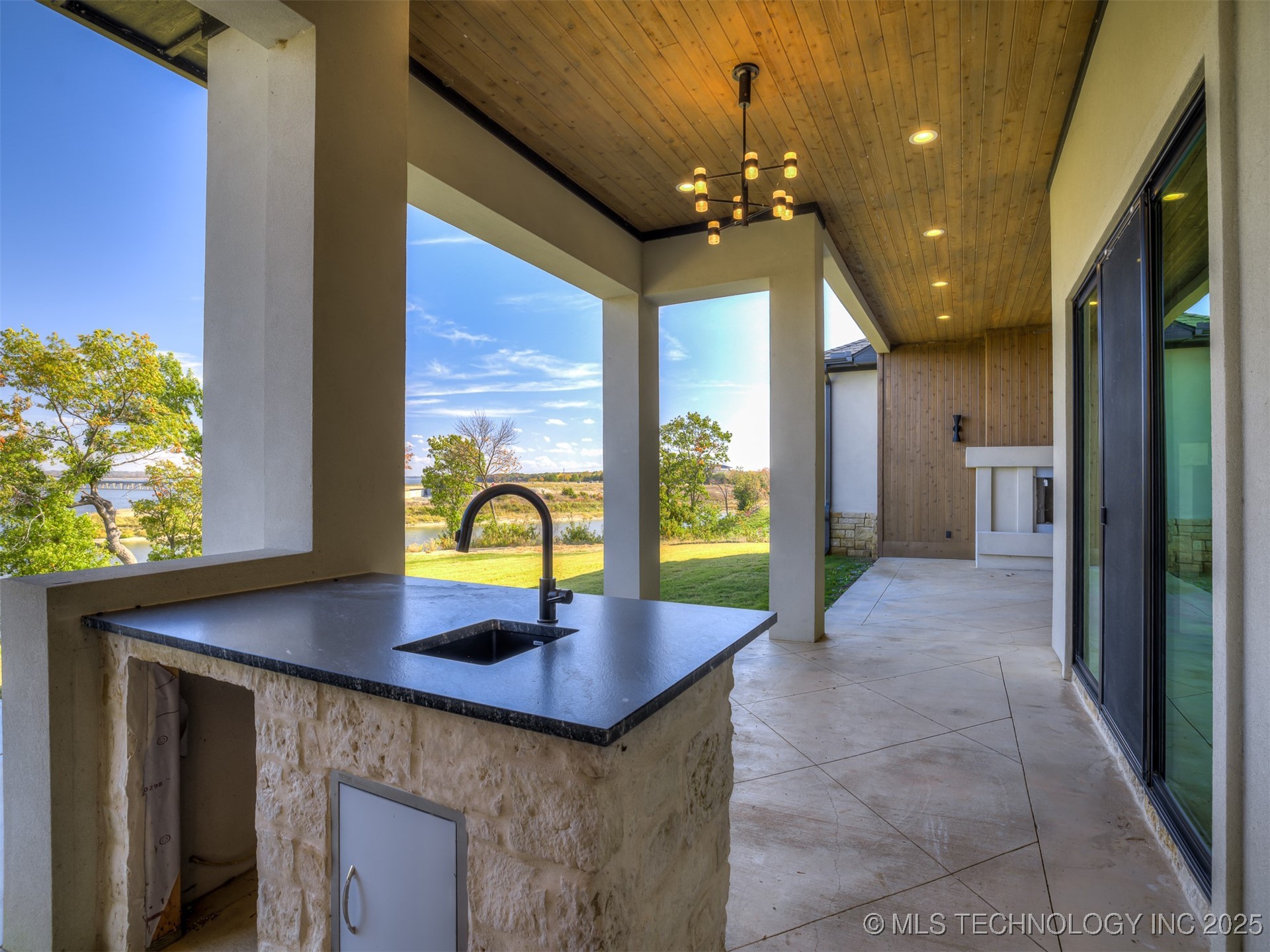 6001 Rare Eagle Court Kingston OK 73439