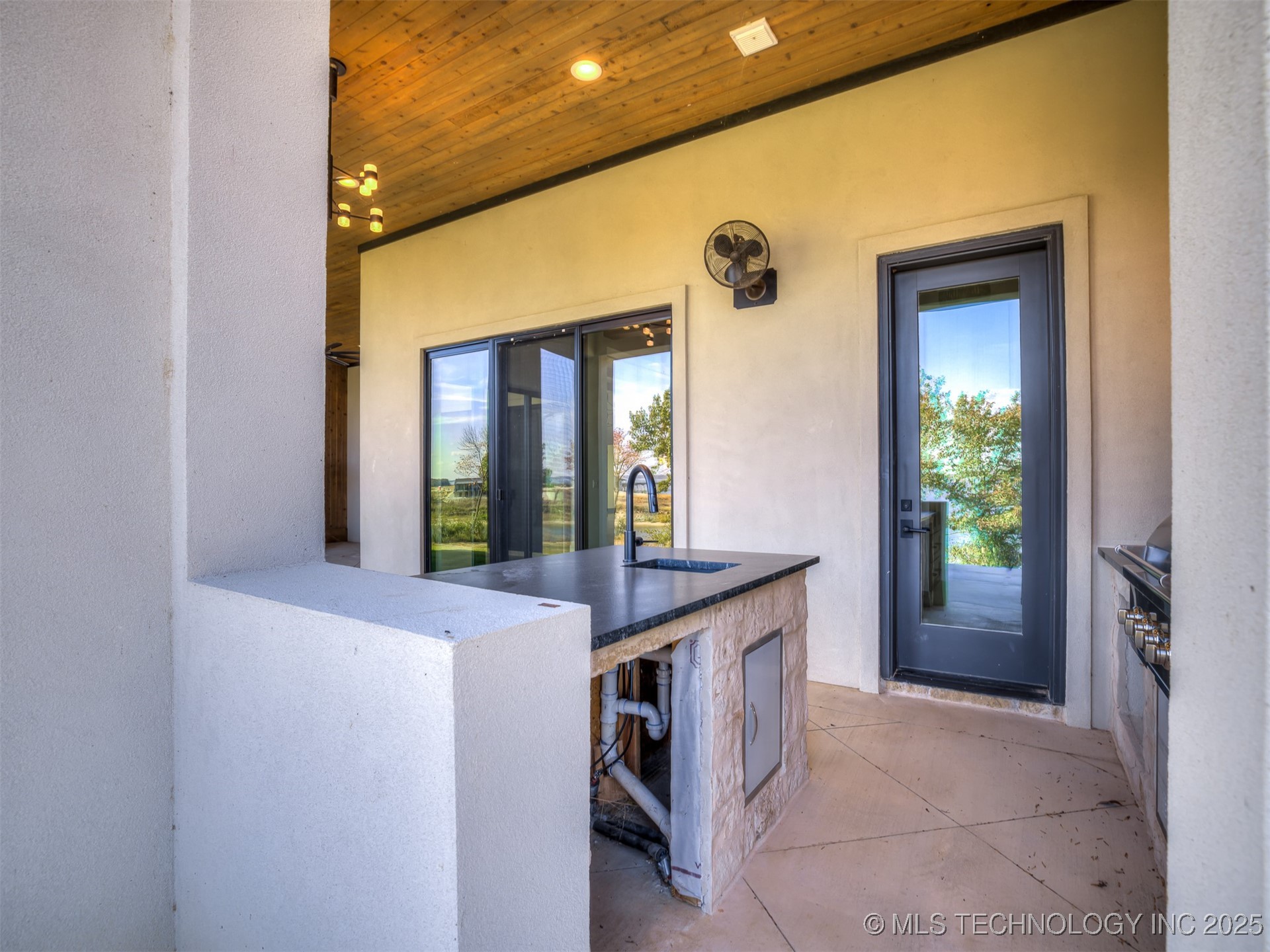 6001 Rare Eagle Court Kingston OK 73439