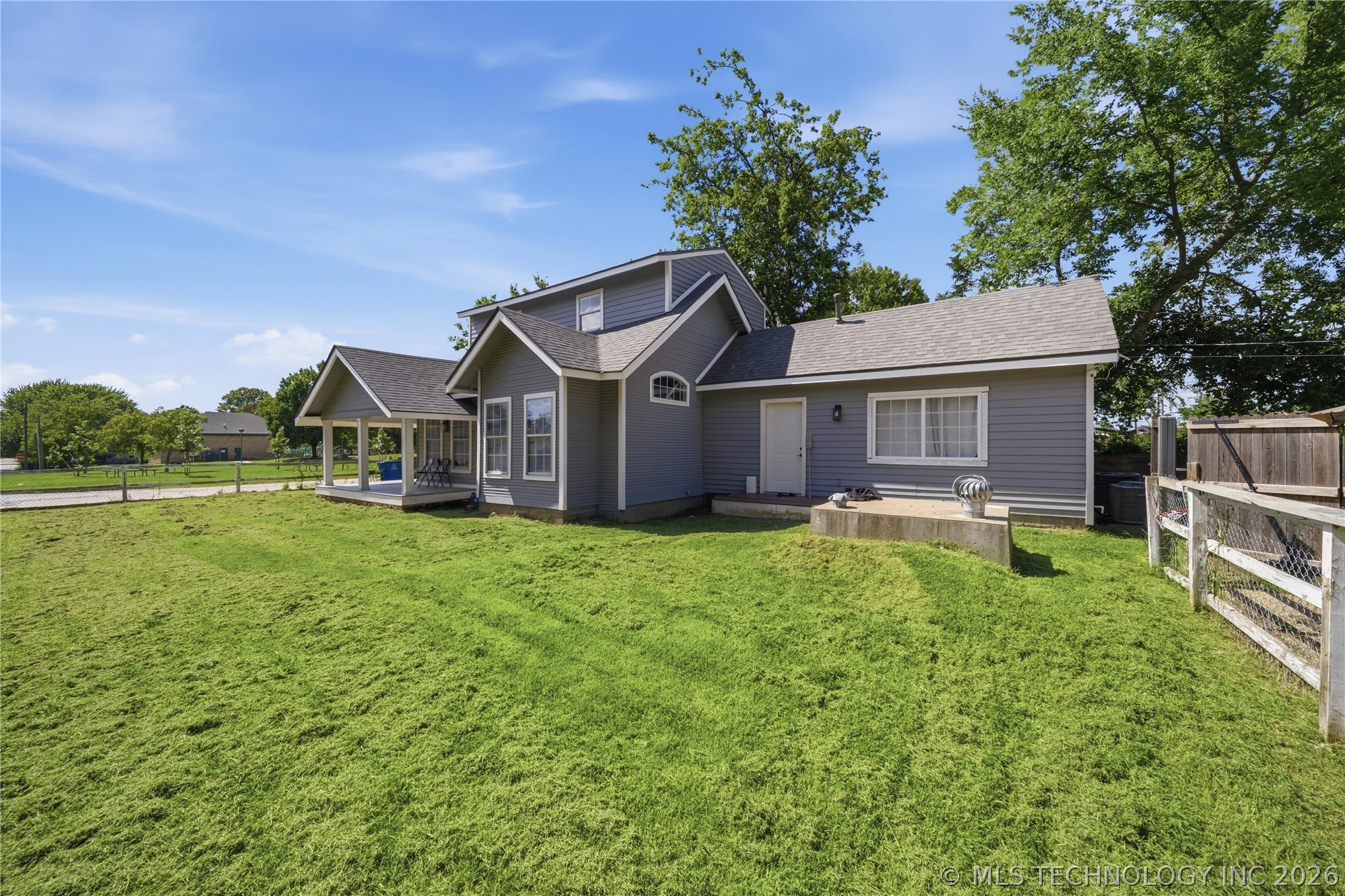 2031 N Maplewood Avenue Tulsa OK 74115