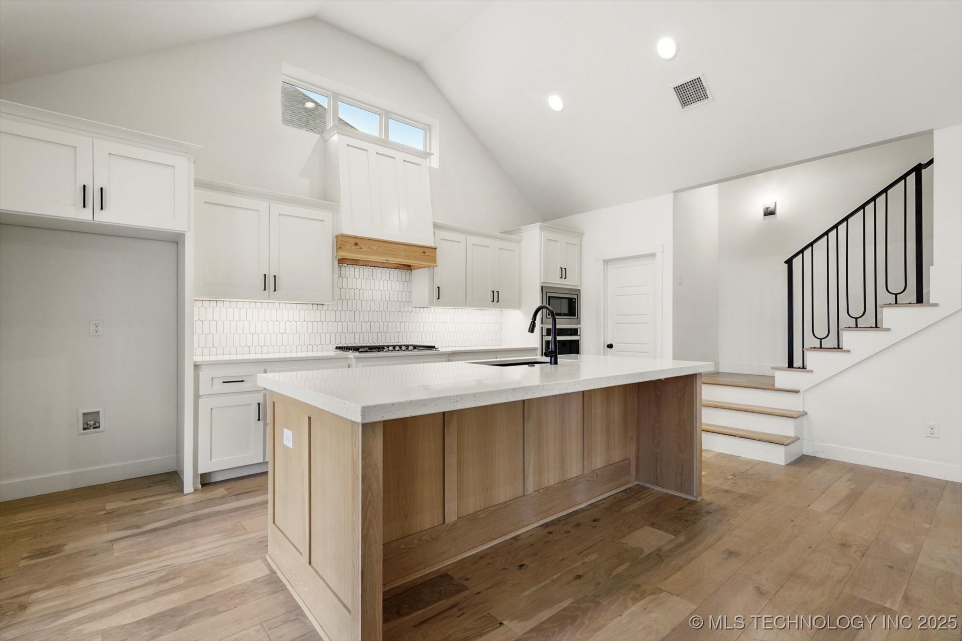 13716 S 21st Court E Bixby OK 74008