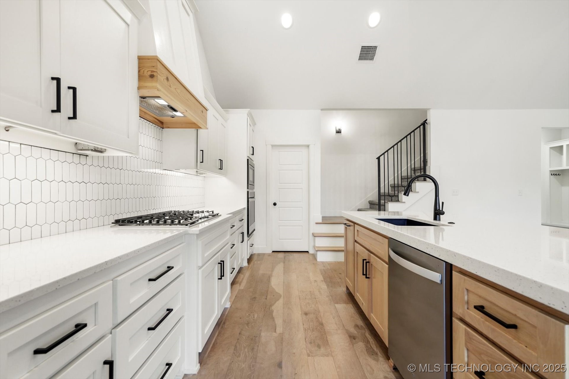 13716 S 21st Court E Bixby OK 74008