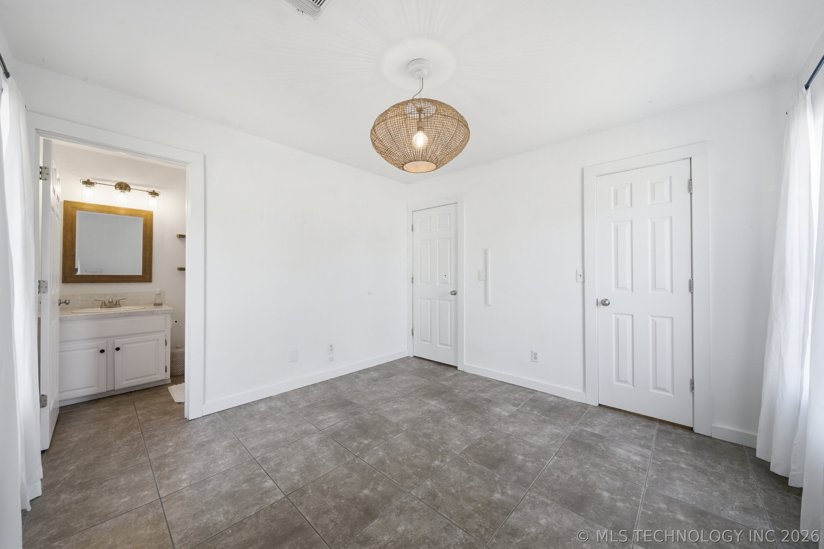608 Pine Street Henryetta OK 74437