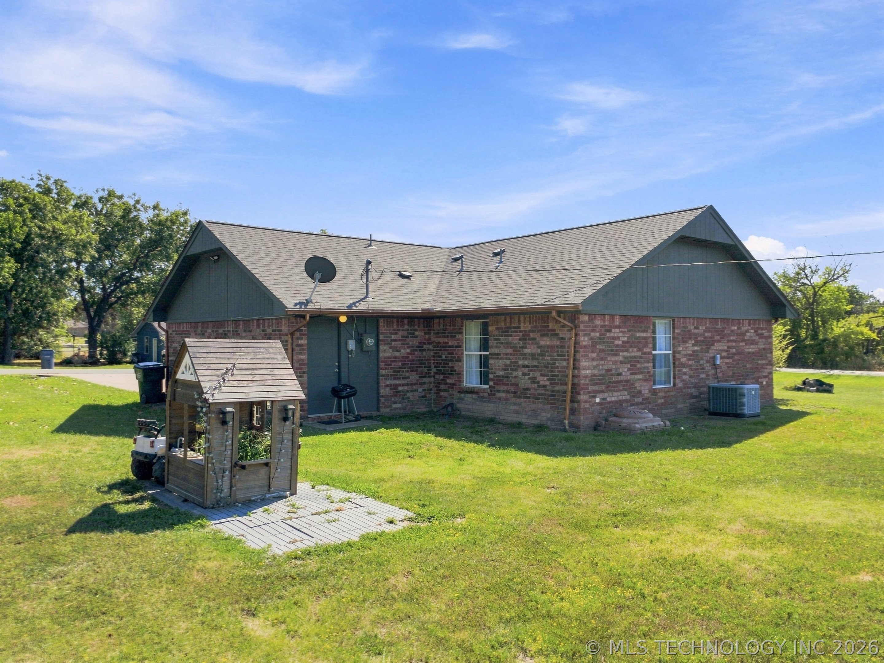 608 Pine Street Henryetta OK 74437