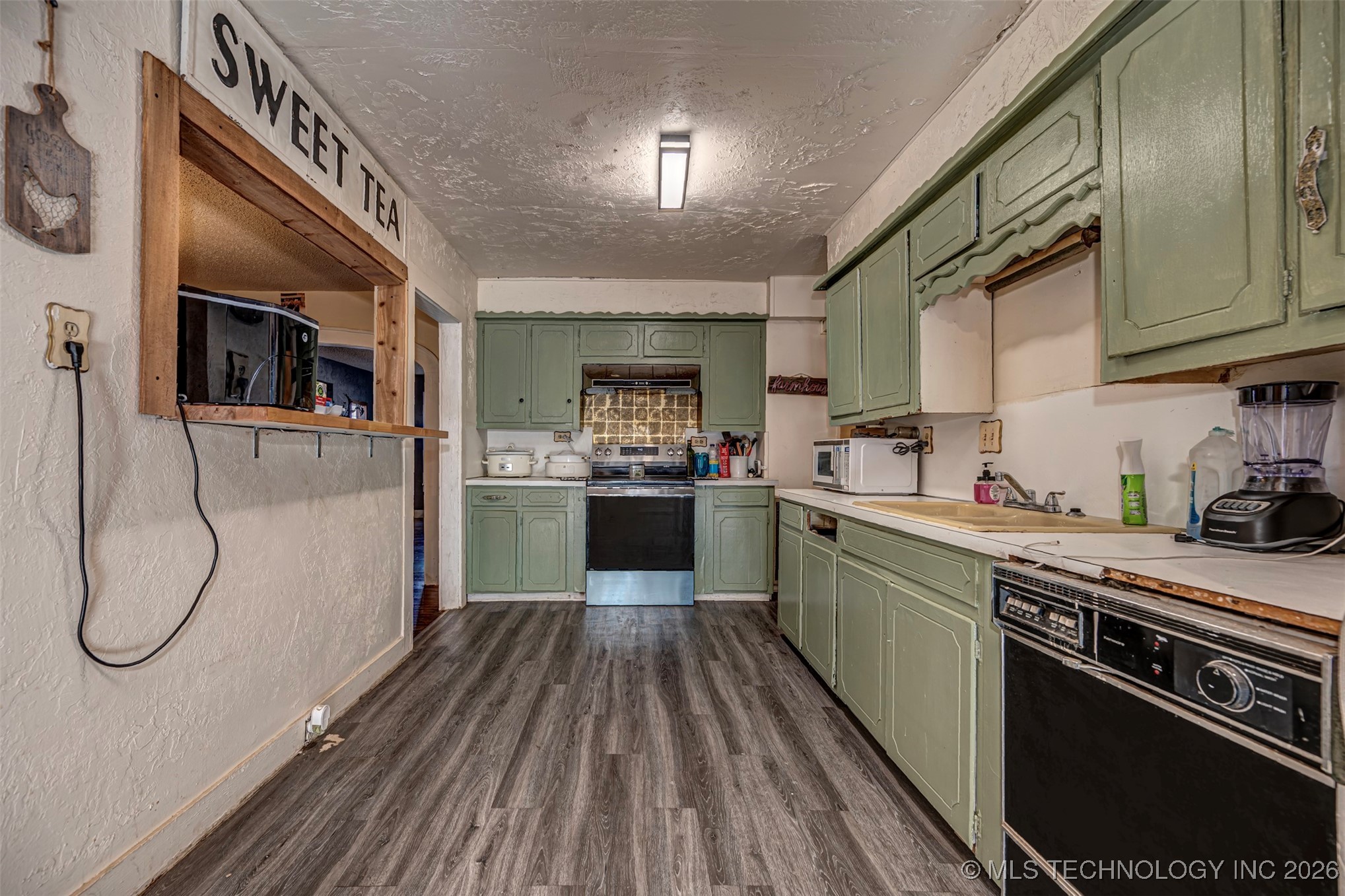 425 E Park Avenue Waurika OK 73573