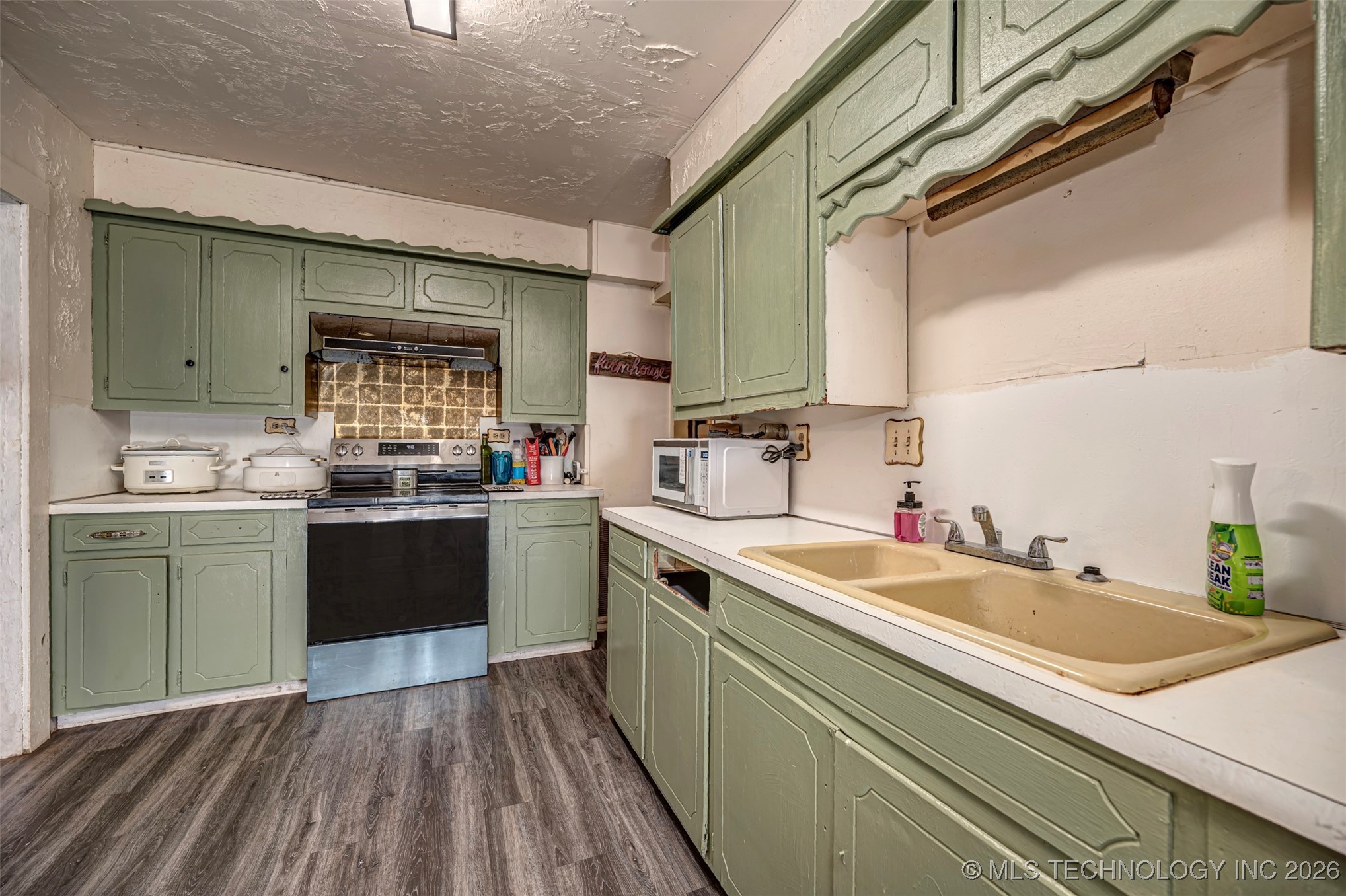 425 E Park Avenue Waurika OK 73573
