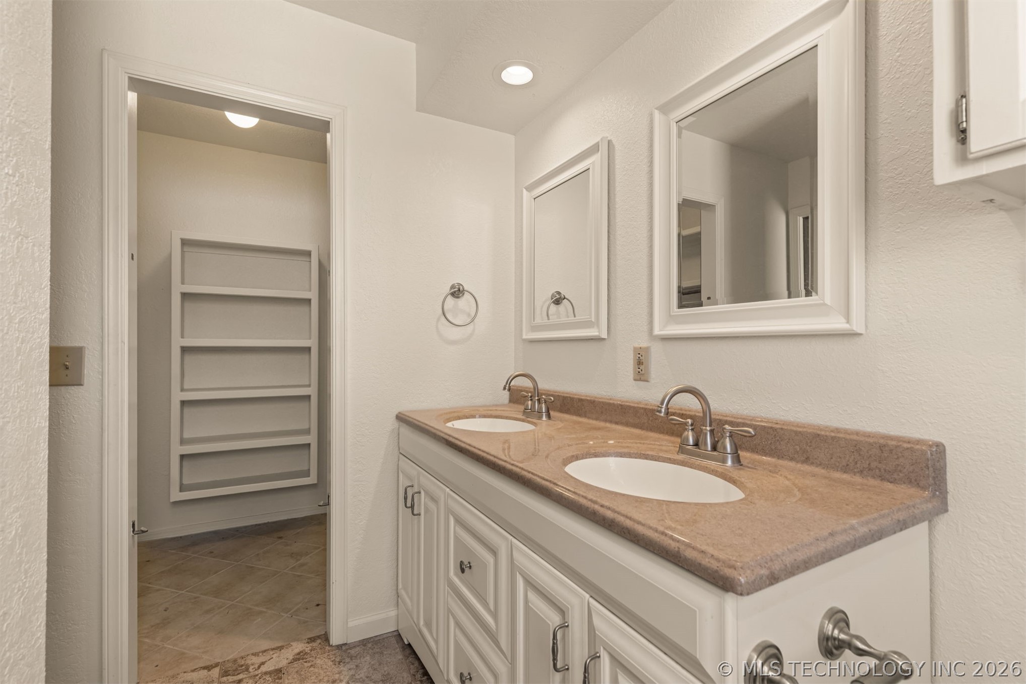 8718 S 72nd Eastavenue Tulsa OK 74133