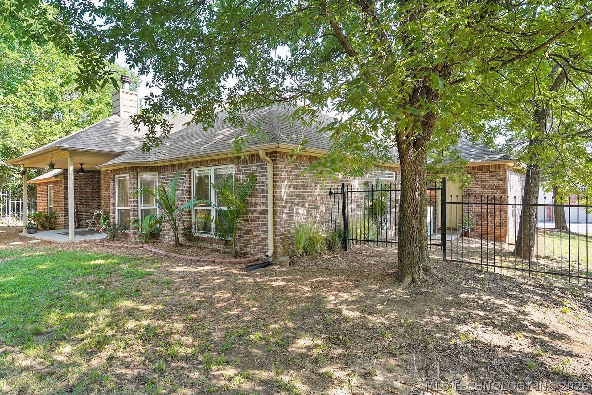 26327 E 112th Court S Coweta OK 74429