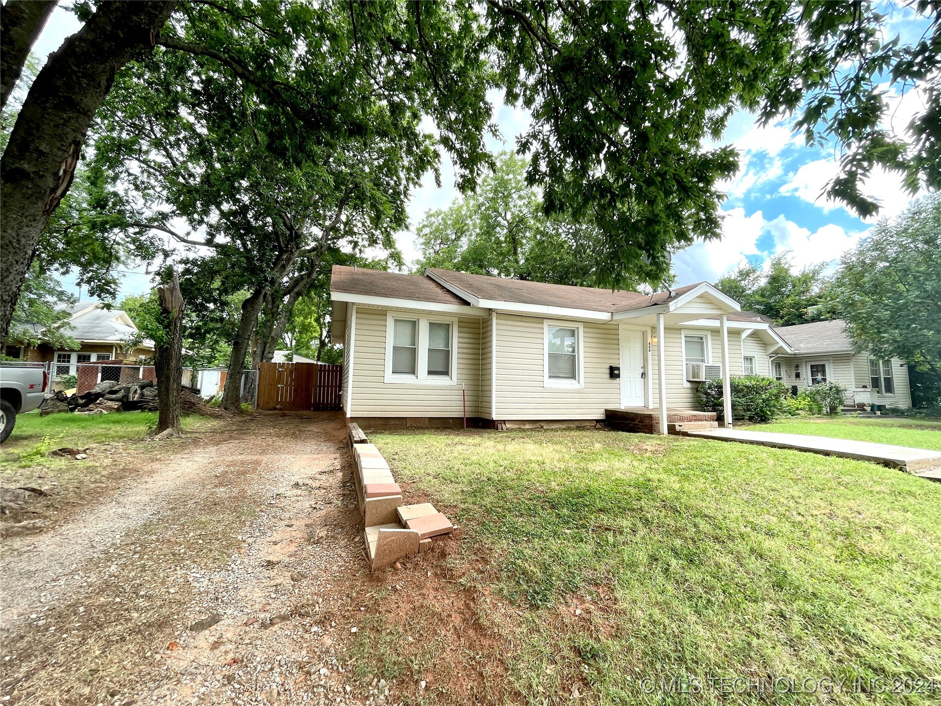 408 10th Avenue NW Ardmore OK 73401