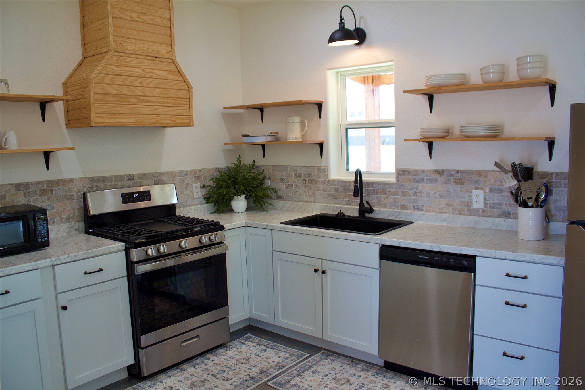 6129 Dixie Madill OK 73439