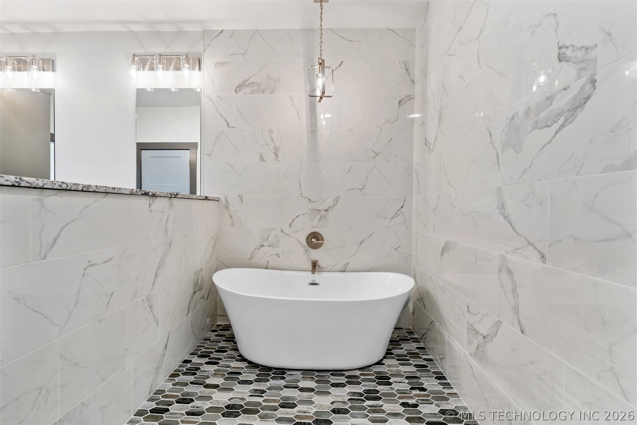 205 Lindsey Avenue Adair OK 74330