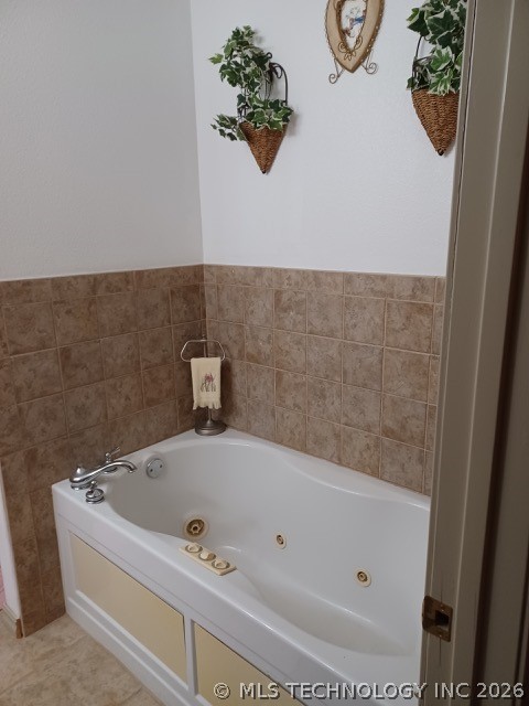 468145 648 Road Watts OK 74964