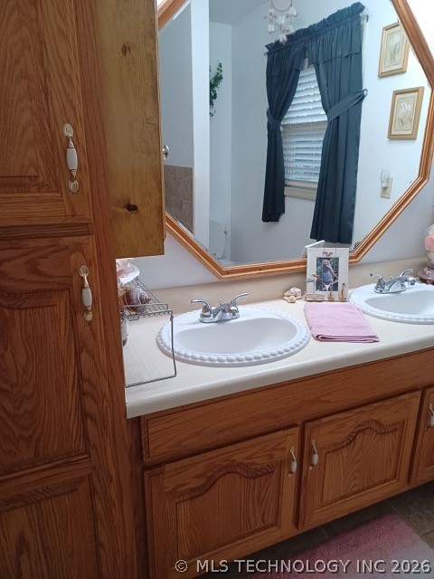 468145 648 Road Watts OK 74964