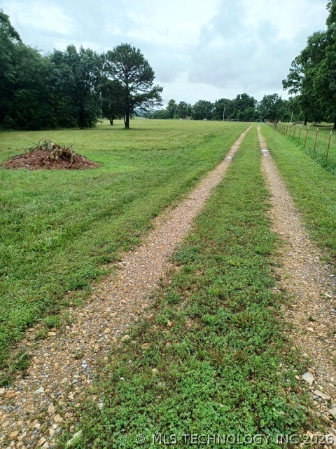 468145 648 Road Watts OK 74964