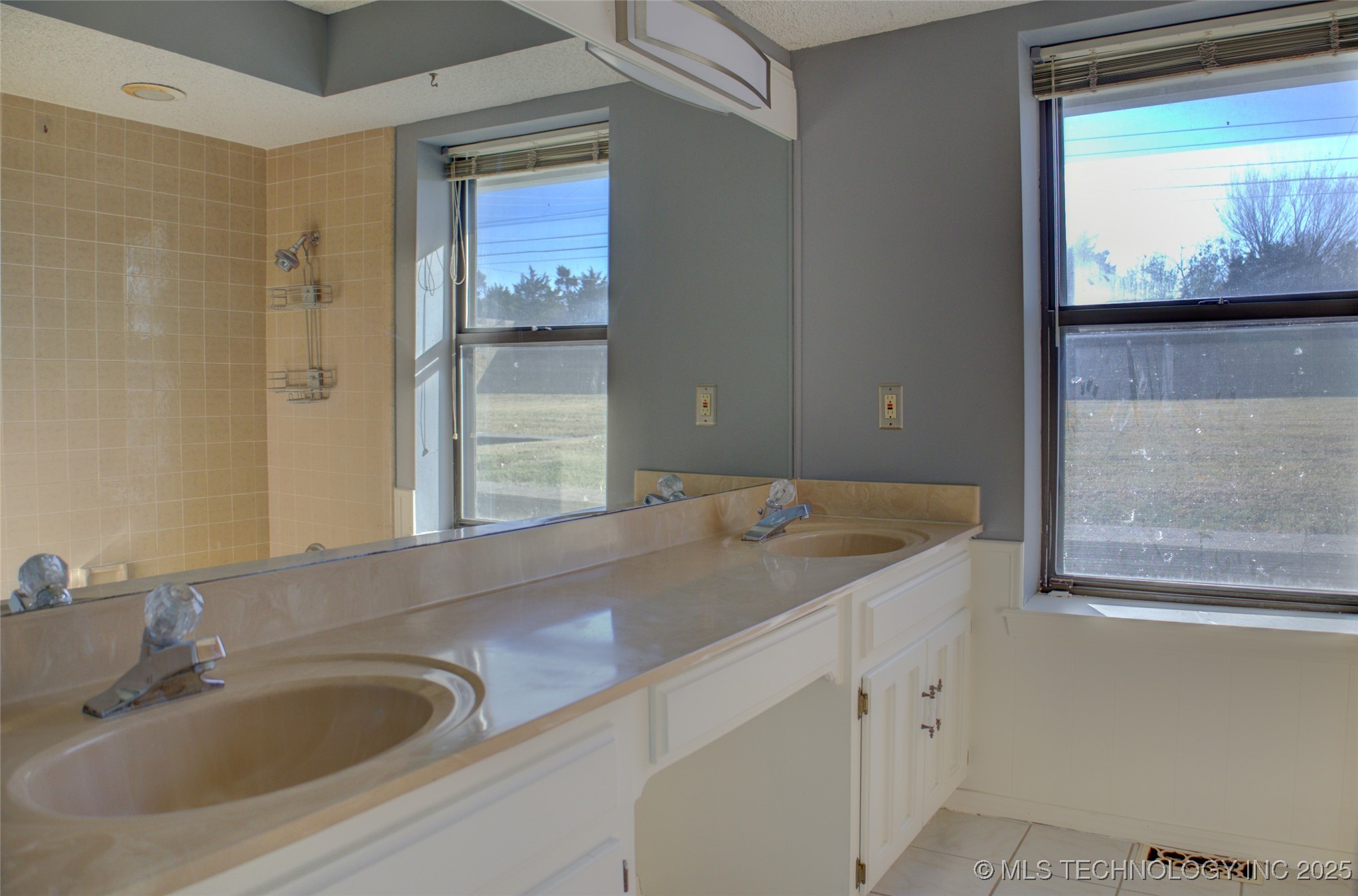 6634 E 60th Place Tulsa OK 74145