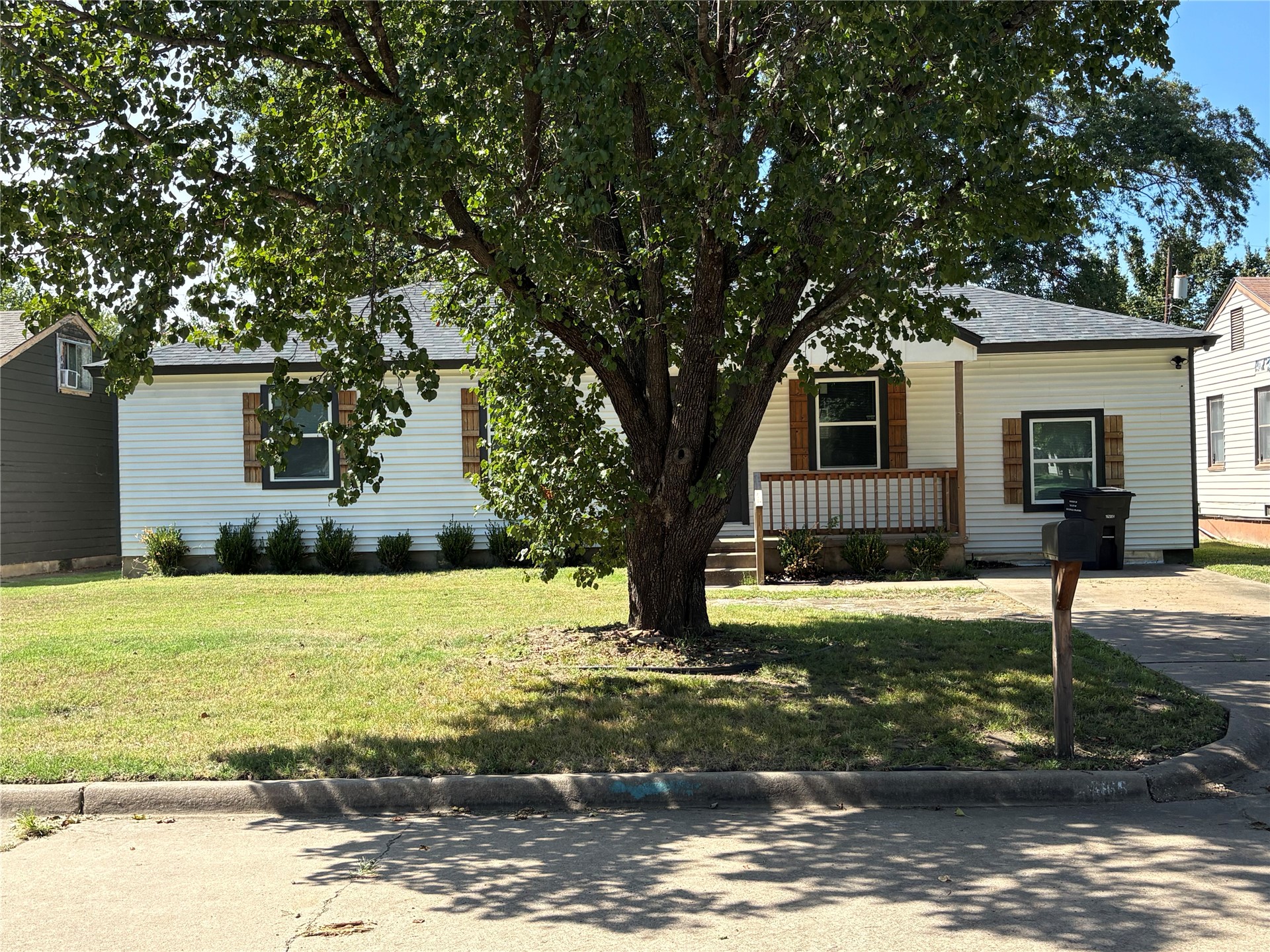 1665 SW Oklahoma Avenue Bartlesville OK 74003