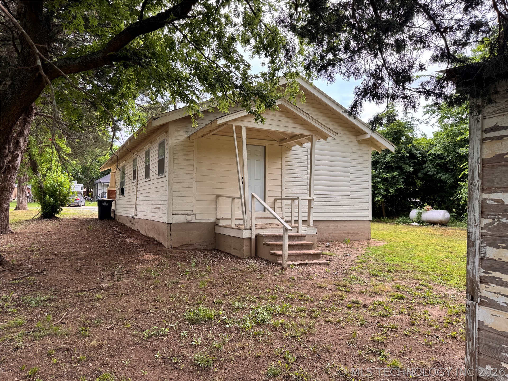 330 S 9th Street Roff OK 74865