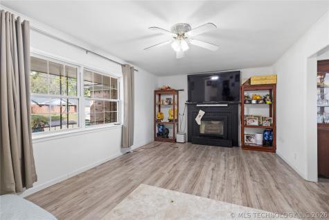 405 N B Avenue Cleveland OK 74020