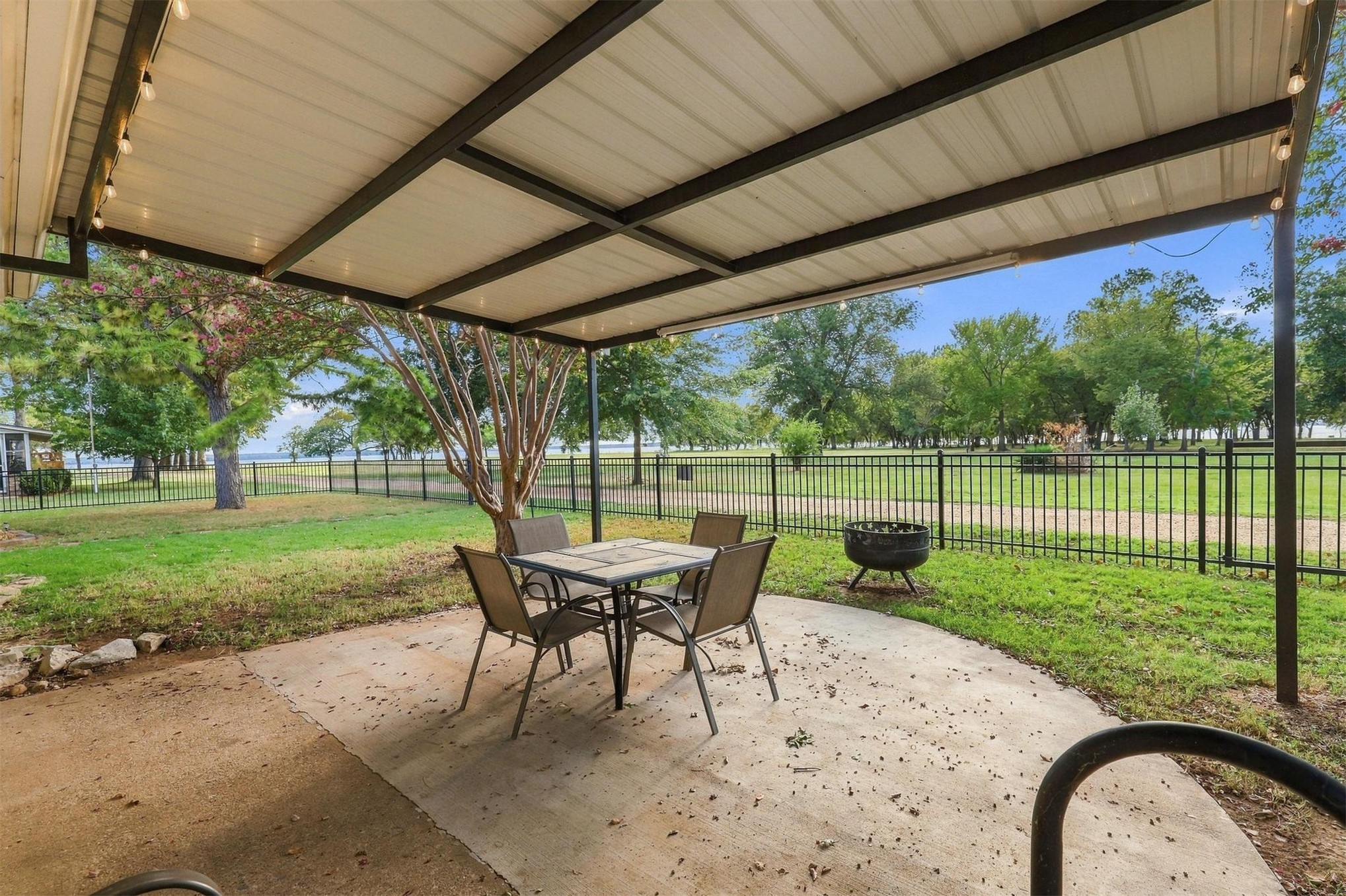 2828 Riverview Road Kingston OK 73439