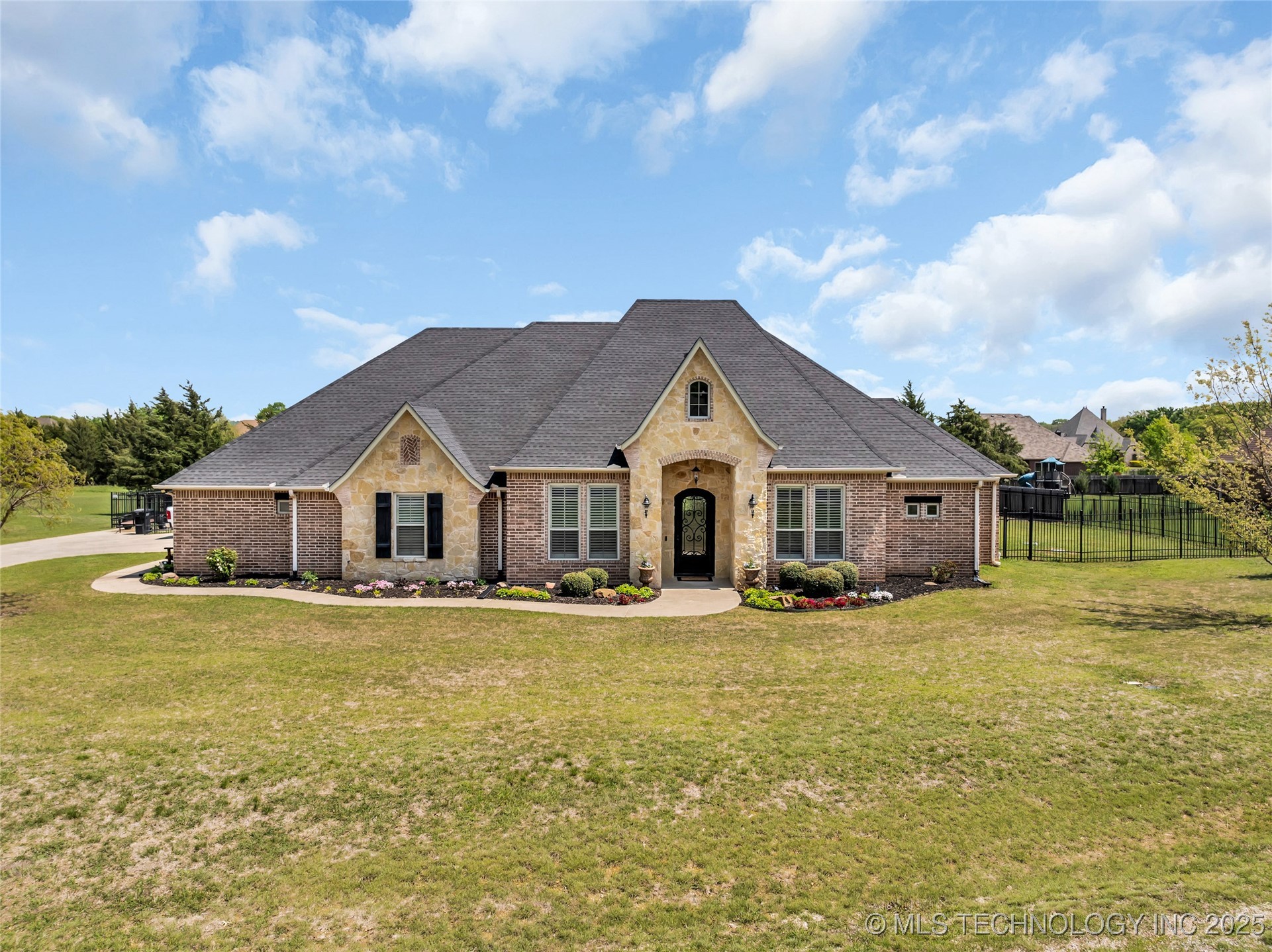 323 Tuscan Road Ardmore OK 73401