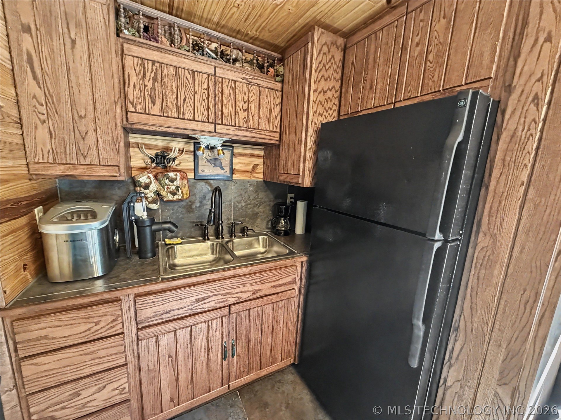 21862 W 888 Road Cookson OK 74427