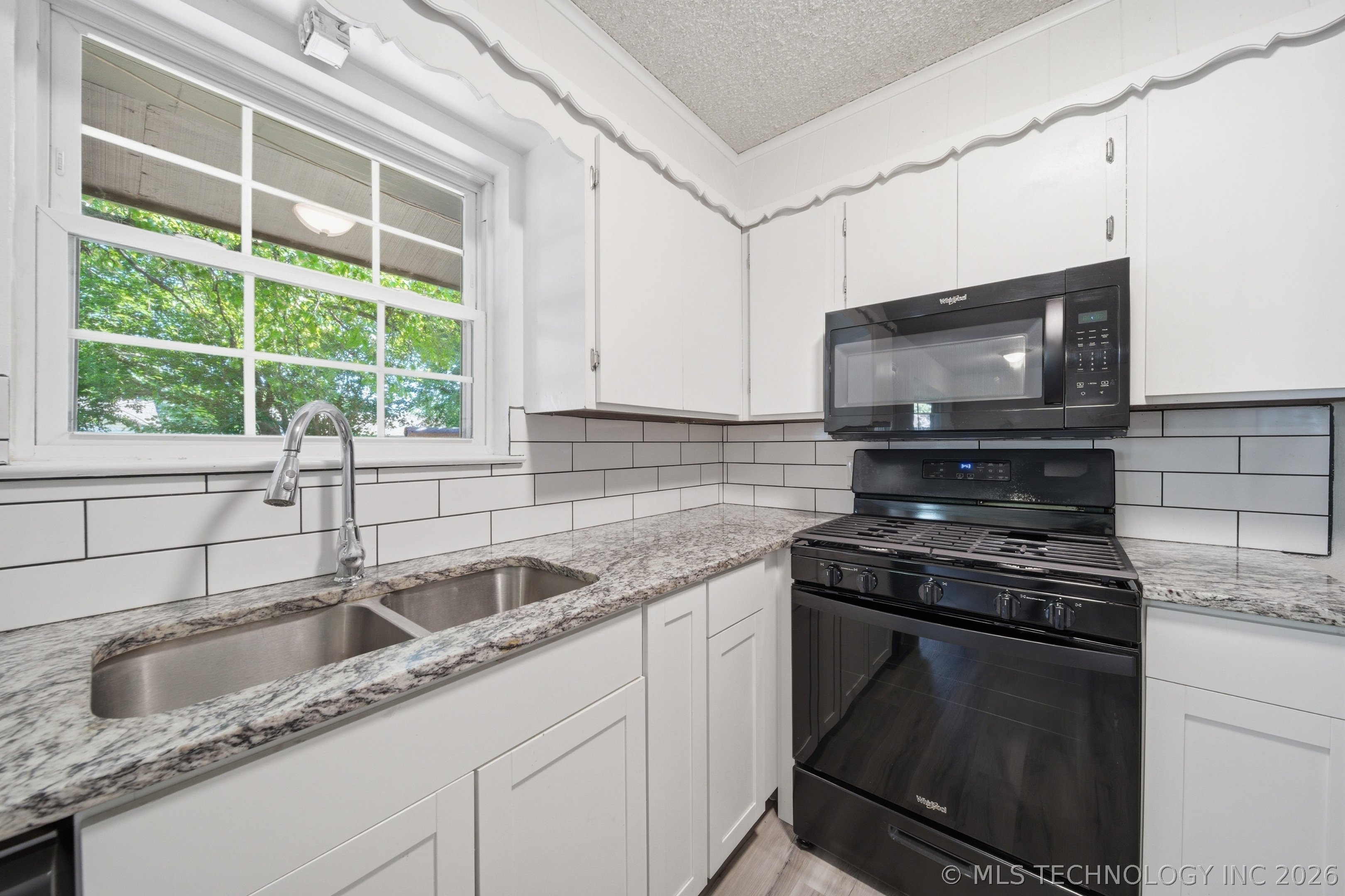 216 E J Street Jenks OK 74037