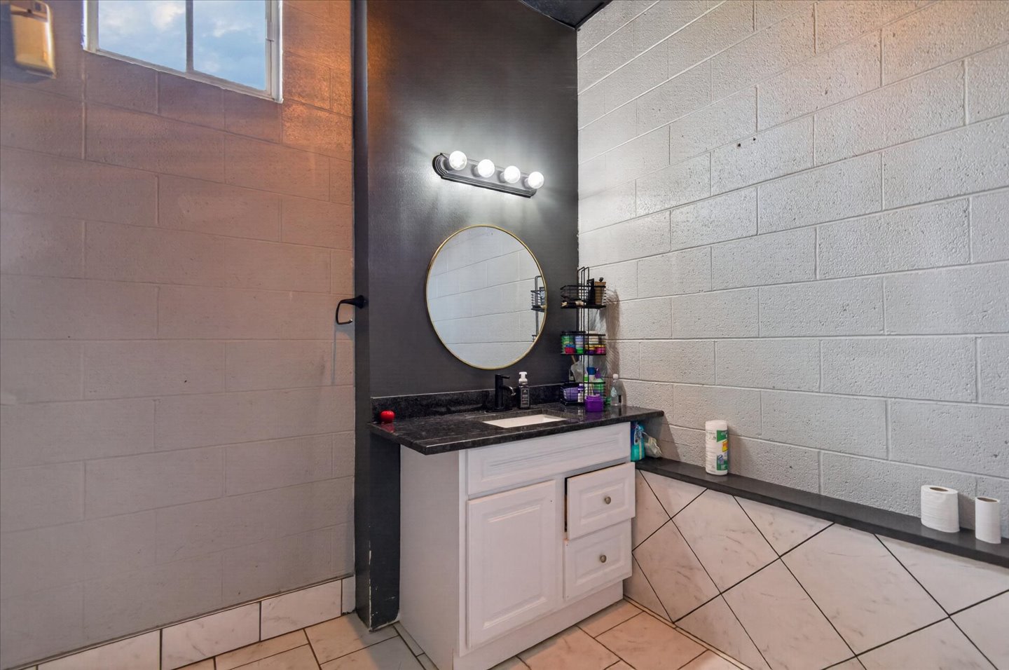 618 E Choctaw Avenue Nowata OK 74048
