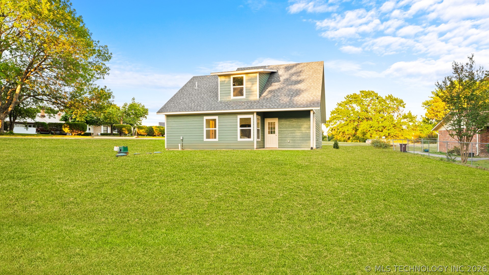 1867 Rockford Drive Eufaula OK 74432