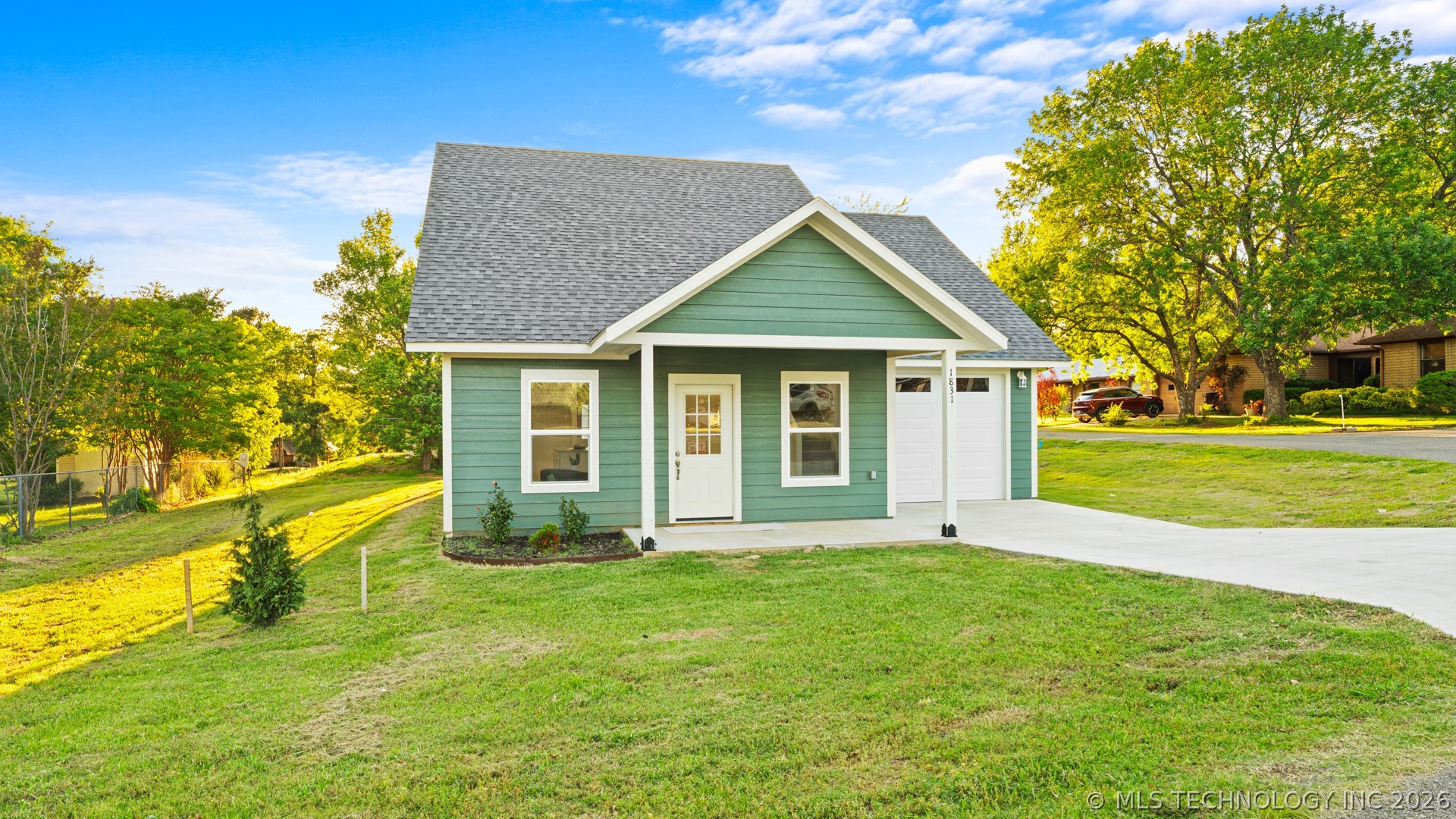 1867 Rockford Drive Eufaula OK 74432