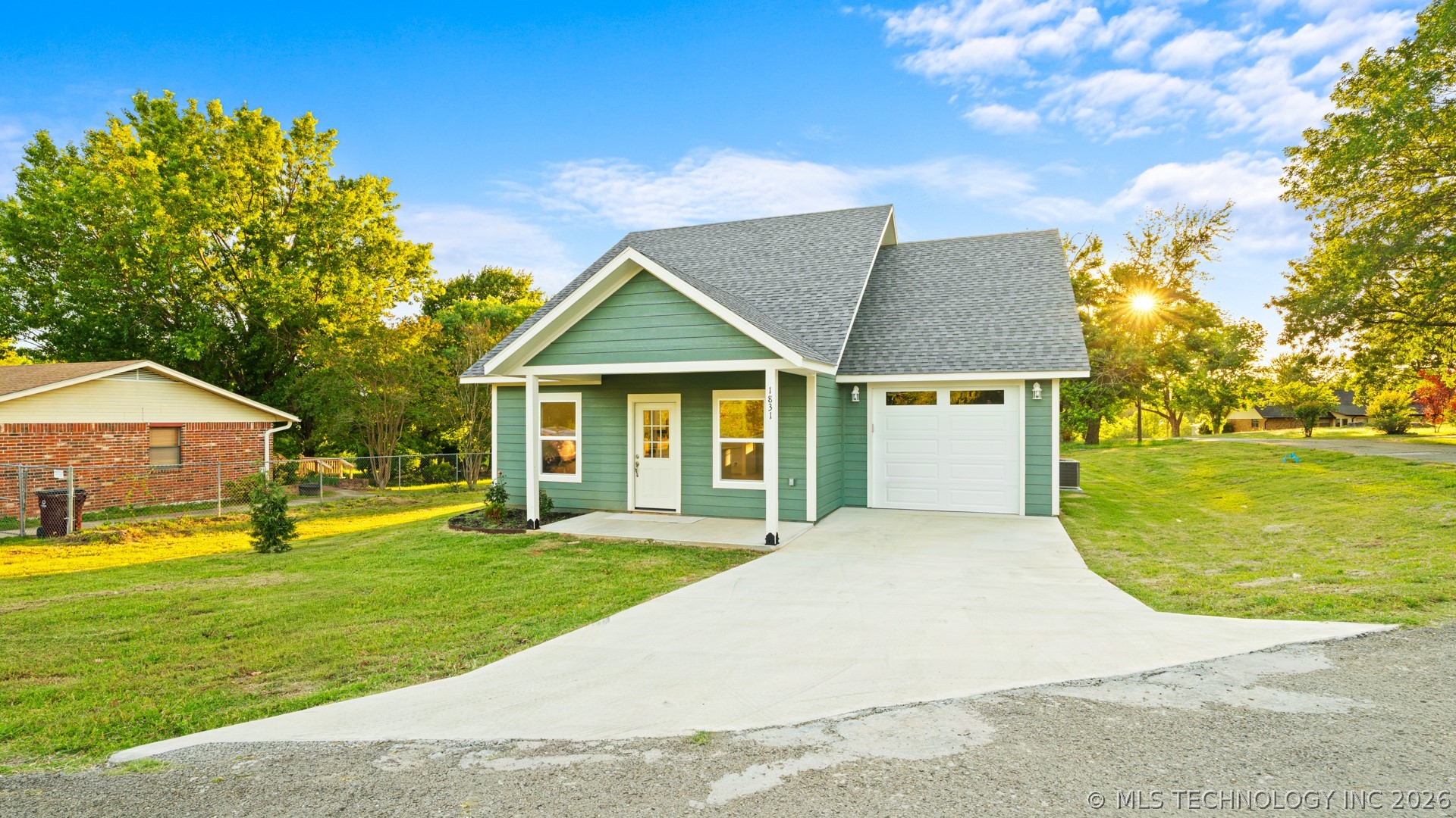 1867 Rockford Drive Eufaula OK 74432