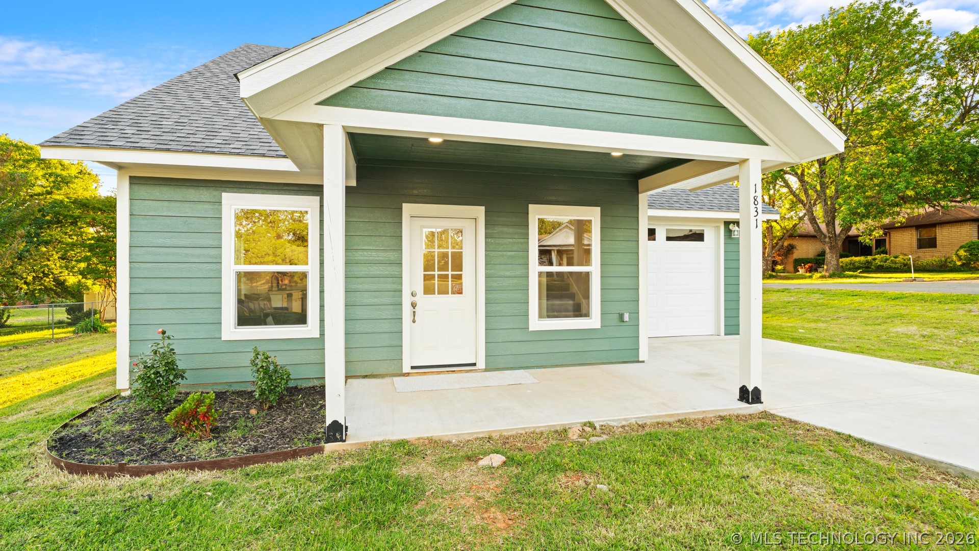 1867 Rockford Drive Eufaula OK 74432