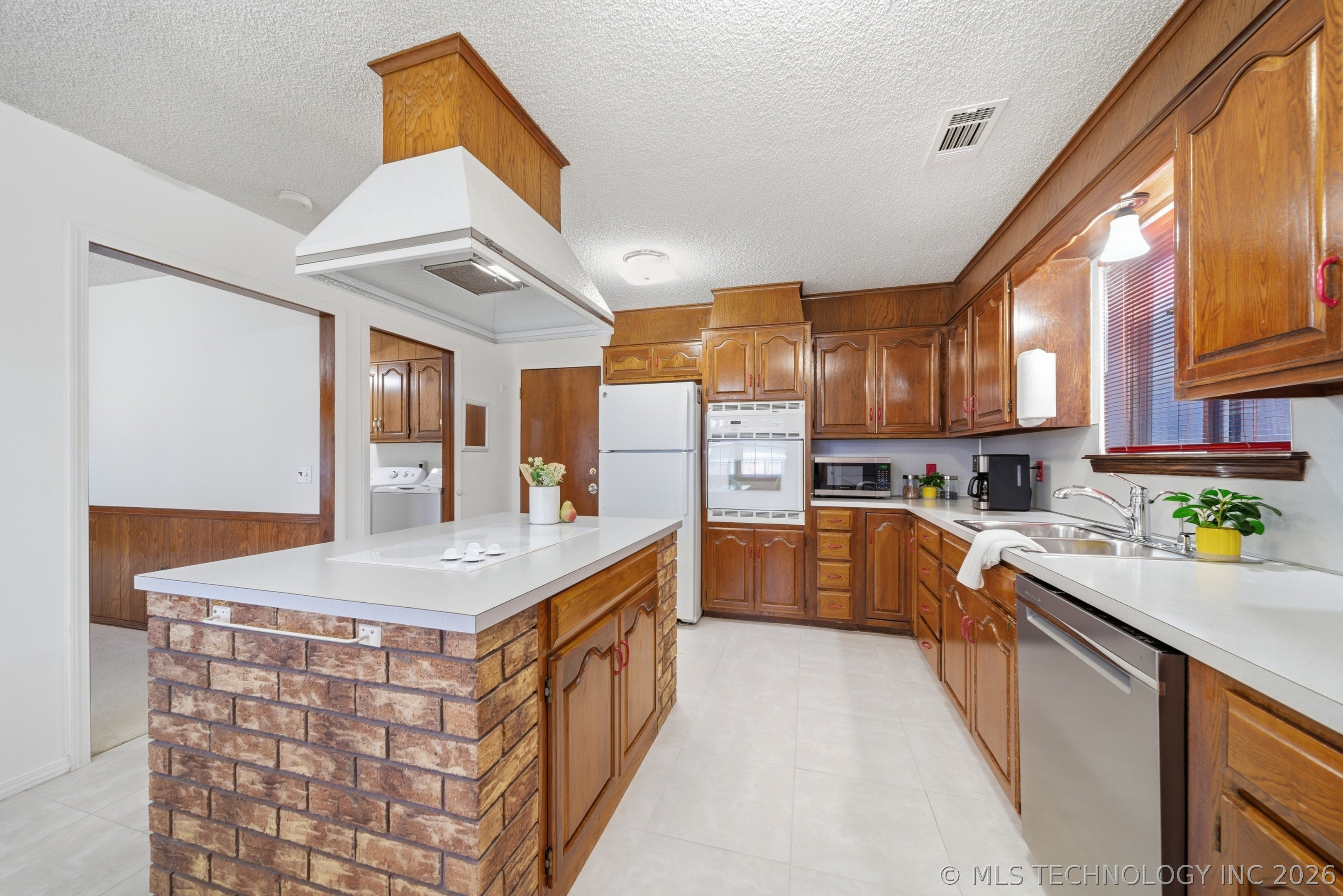 9027 E 60th Street Tulsa OK 74145