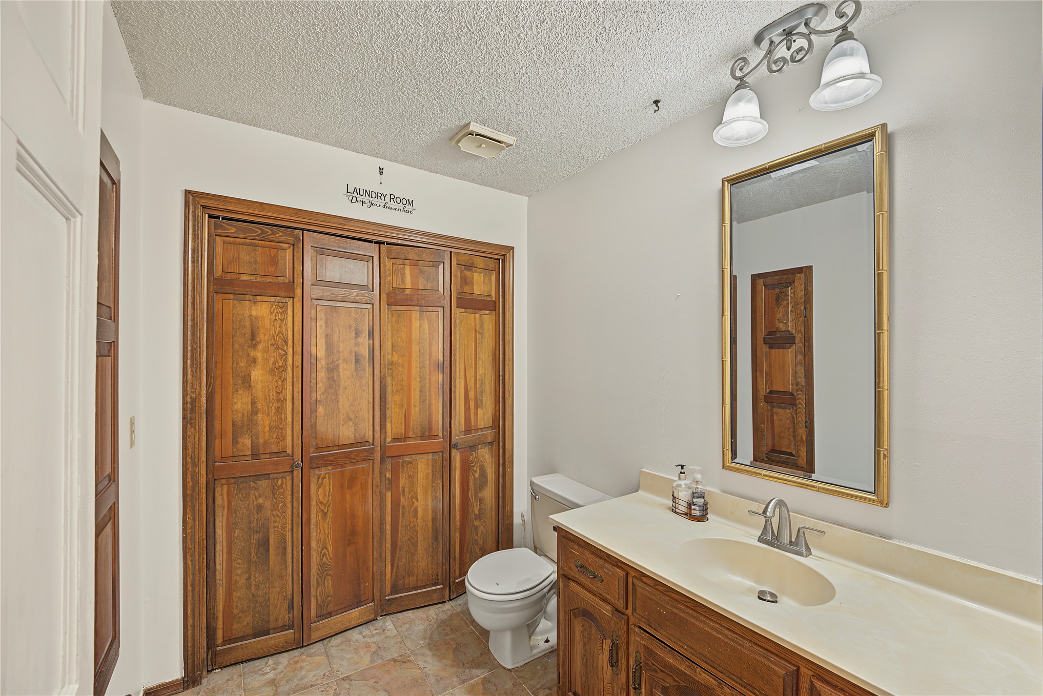 1624 Cherokee Hills Drive Bartlesville OK 74006