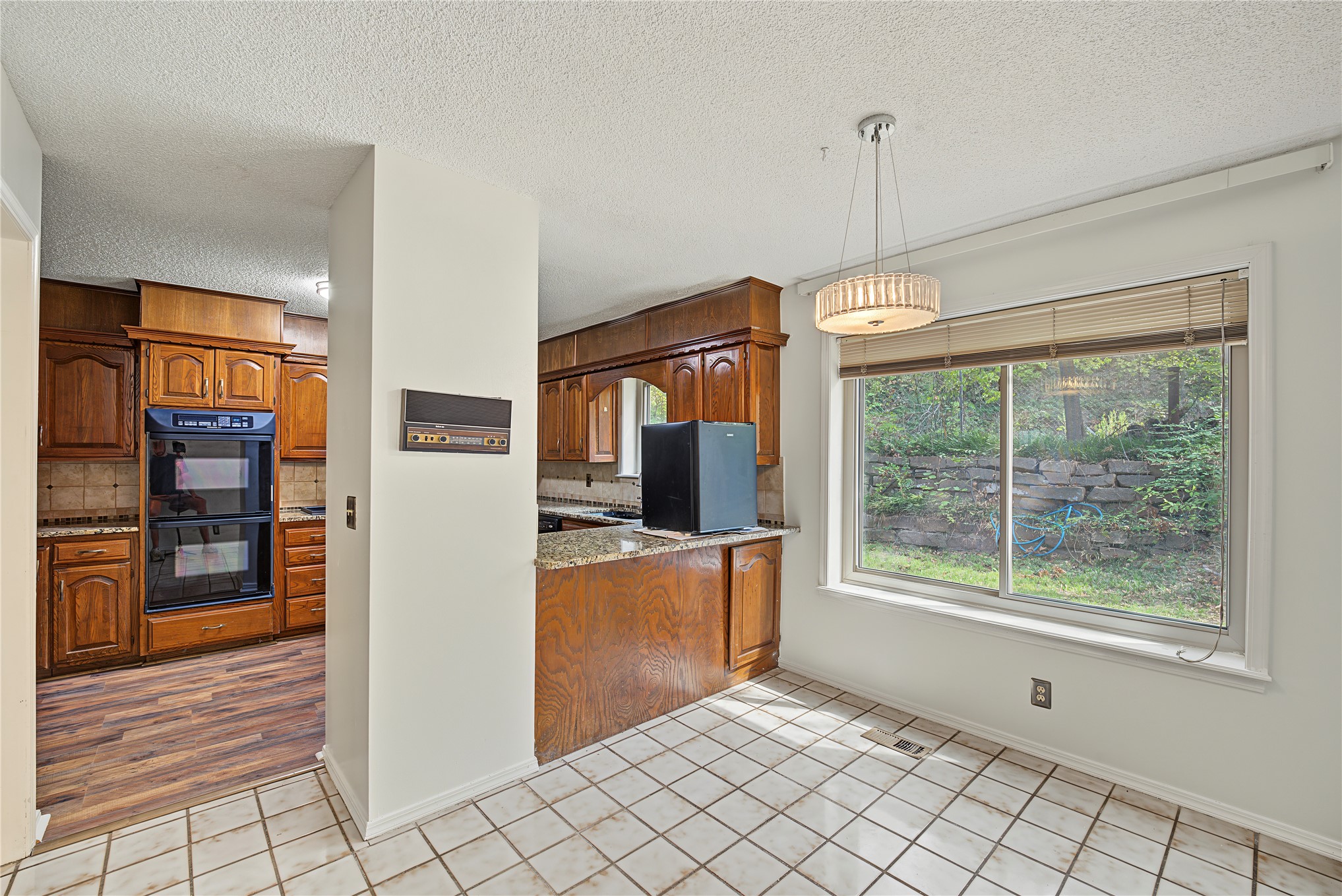 1624 Cherokee Hills Drive Bartlesville OK 74006