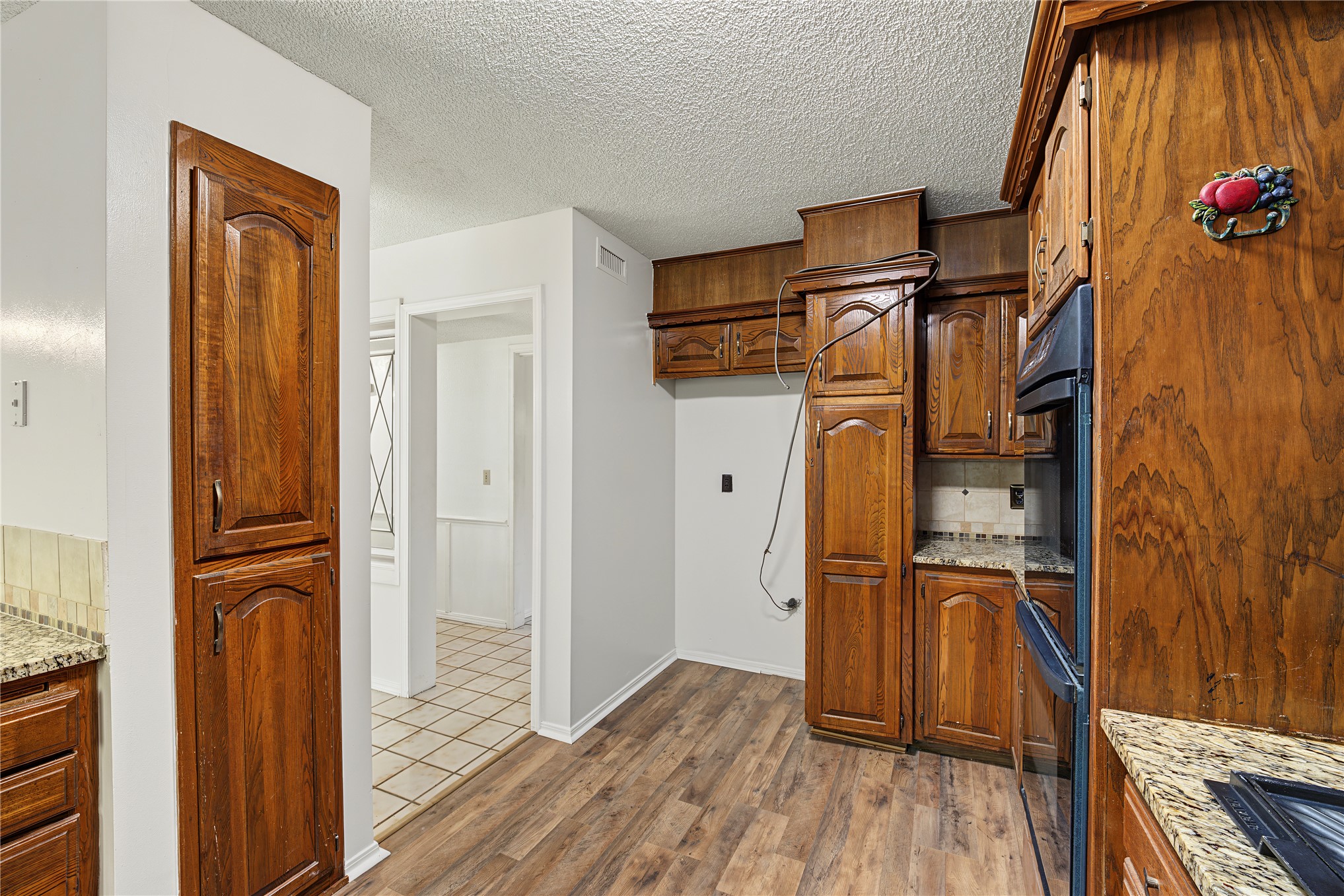 1624 Cherokee Hills Drive Bartlesville OK 74006