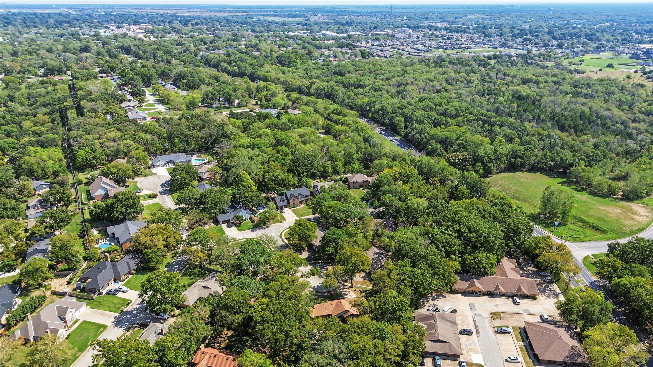 1624 Cherokee Hills Drive Bartlesville OK 74006