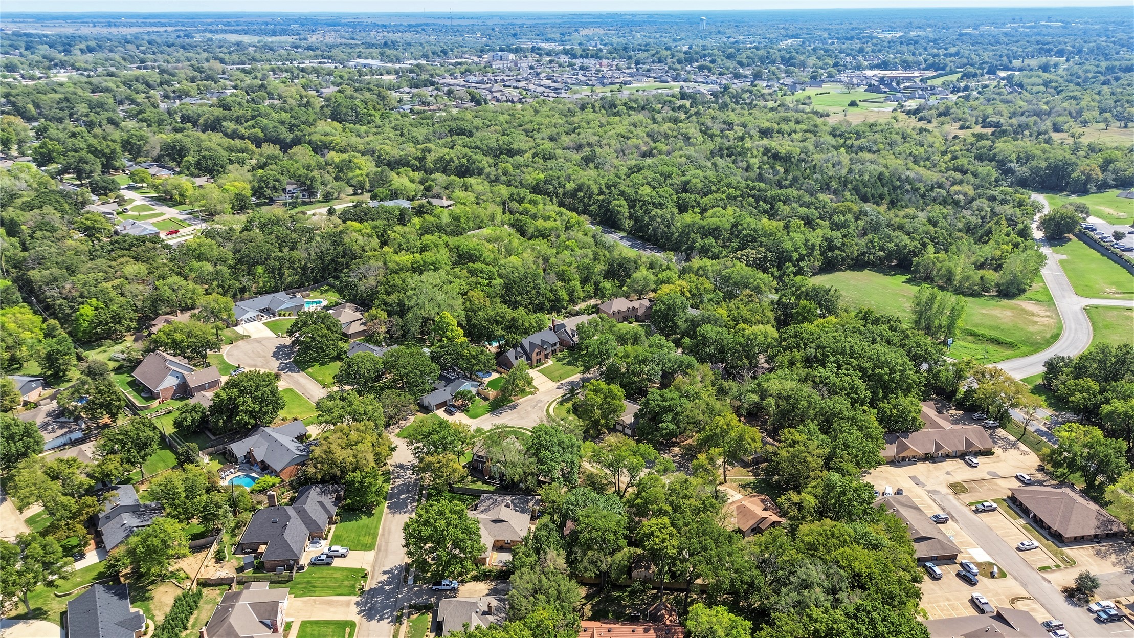 1624 Cherokee Hills Drive Bartlesville OK 74006