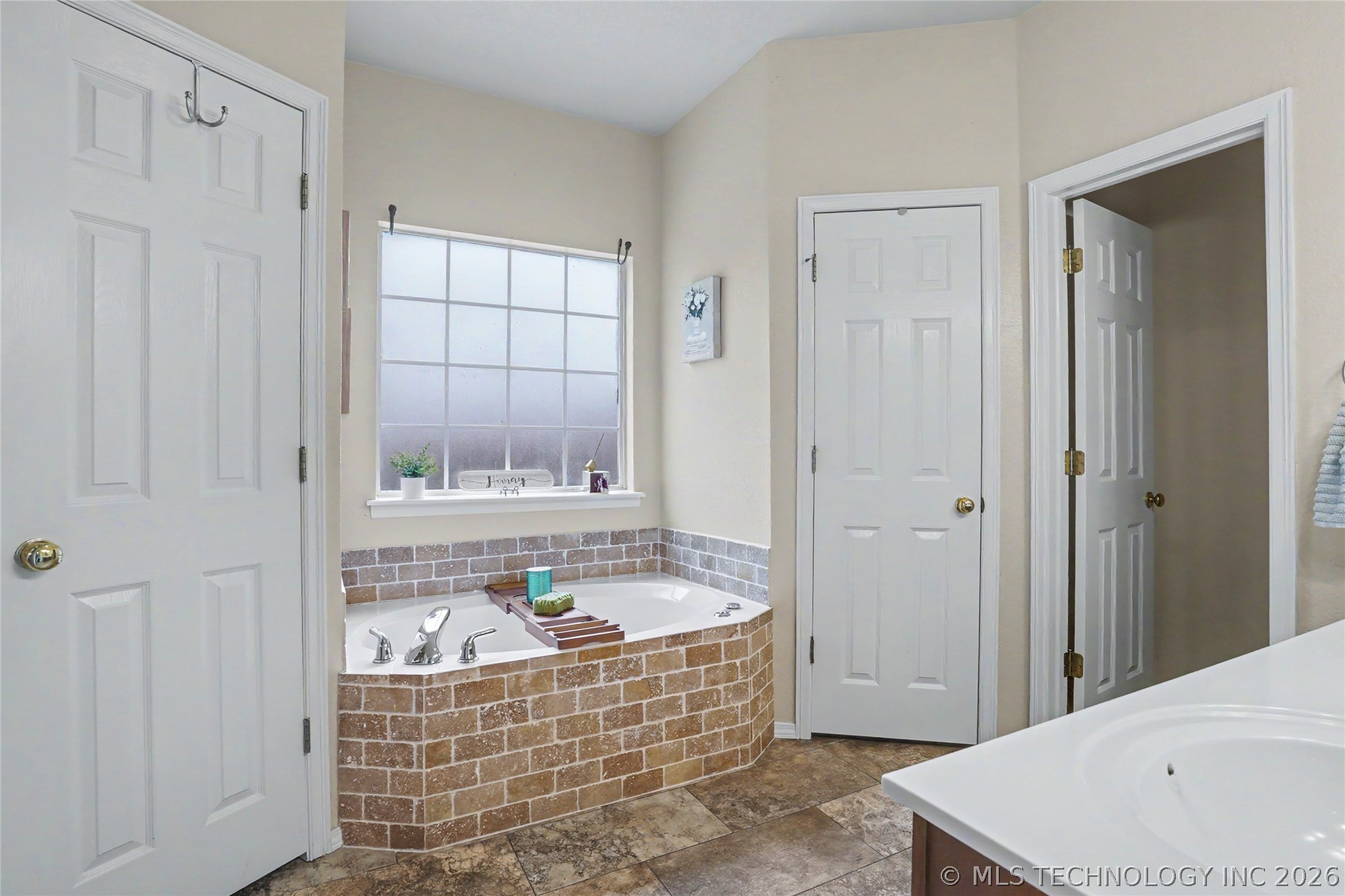 417 N Butternut Avenue Broken Arrow OK 74012