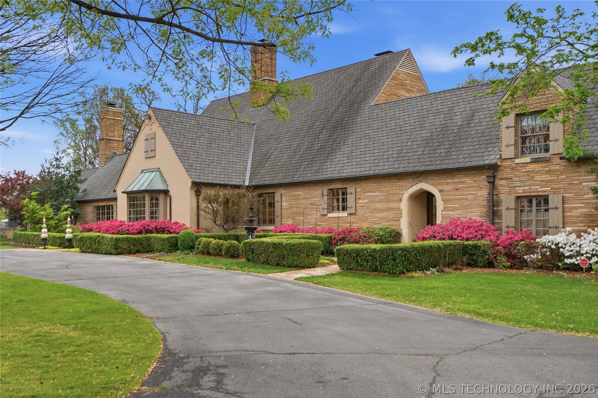 3106 S Columbia Circle Tulsa OK 74105