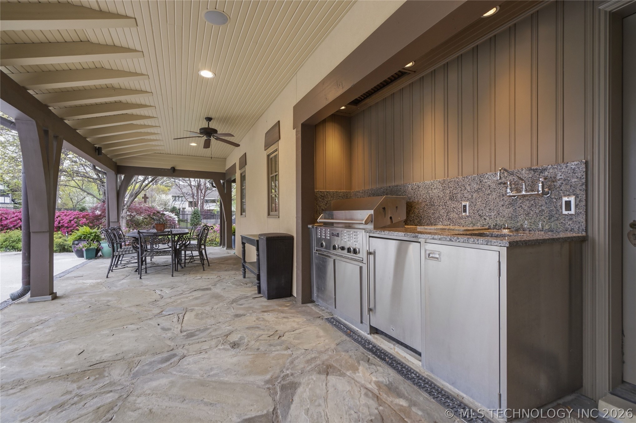 3106 S Columbia Circle Tulsa OK 74105