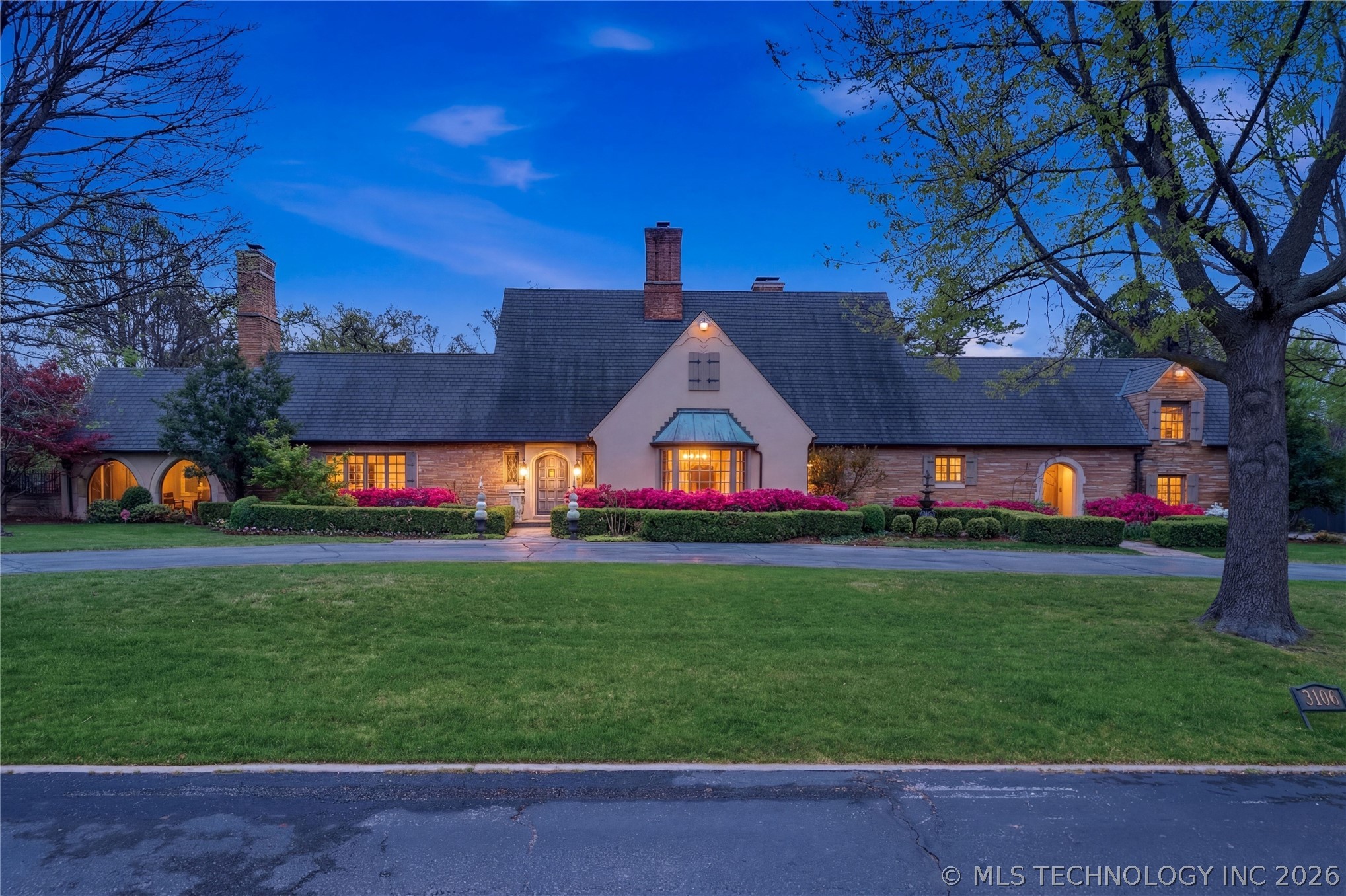 3106 S Columbia Circle Tulsa OK 74105