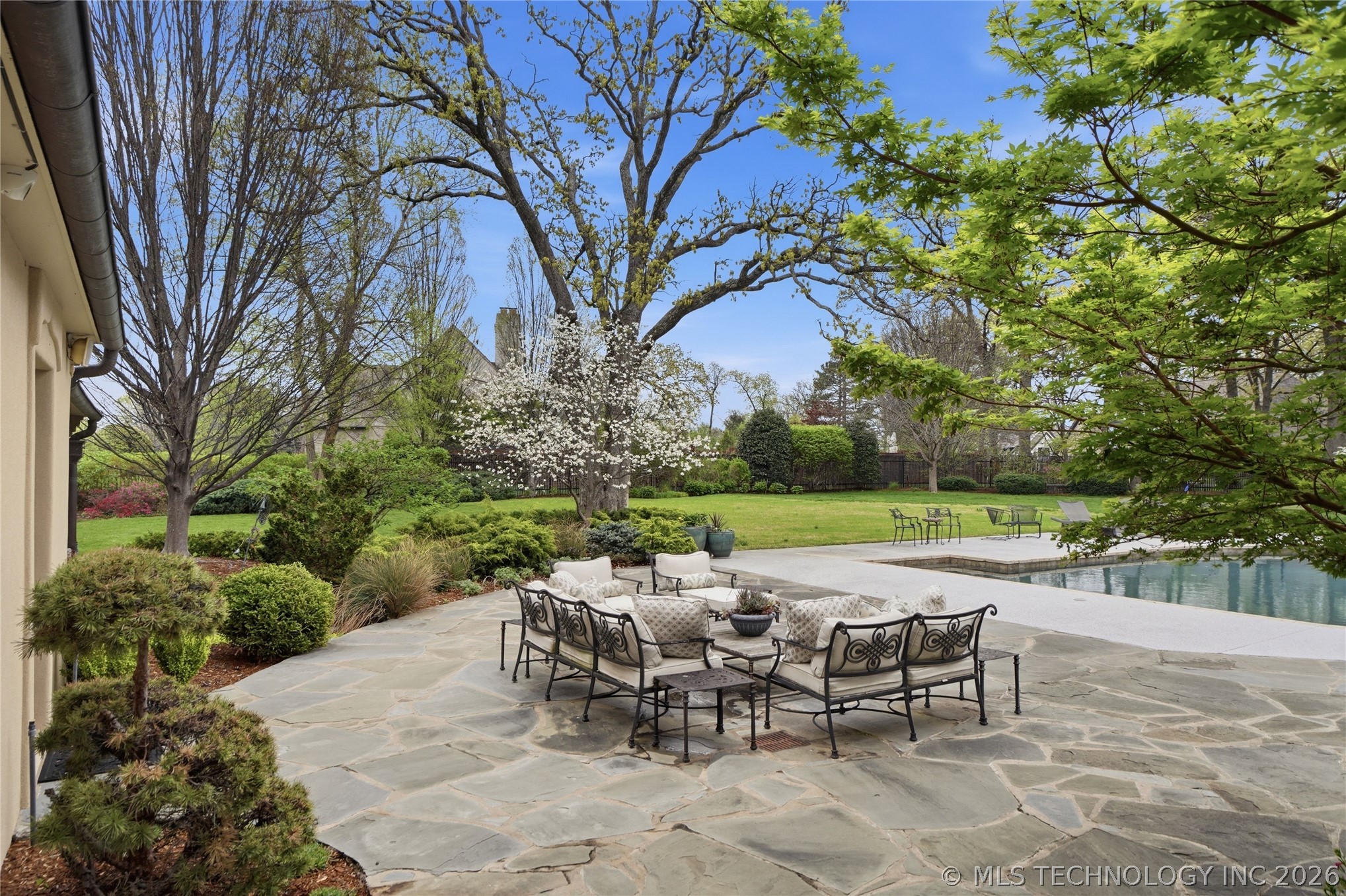 3106 S Columbia Circle Tulsa OK 74105