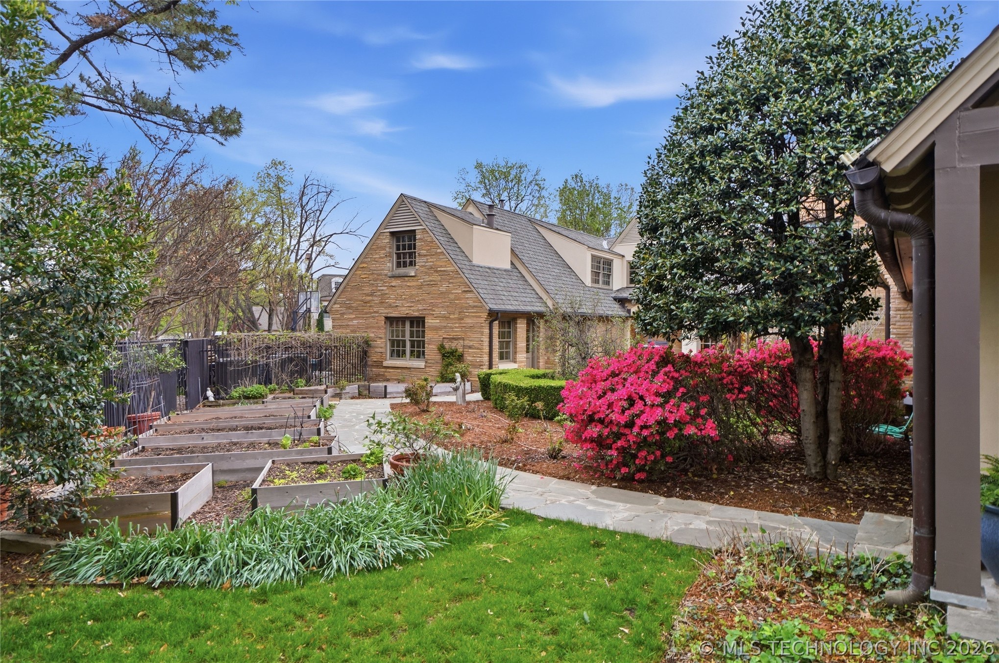 3106 S Columbia Circle Tulsa OK 74105