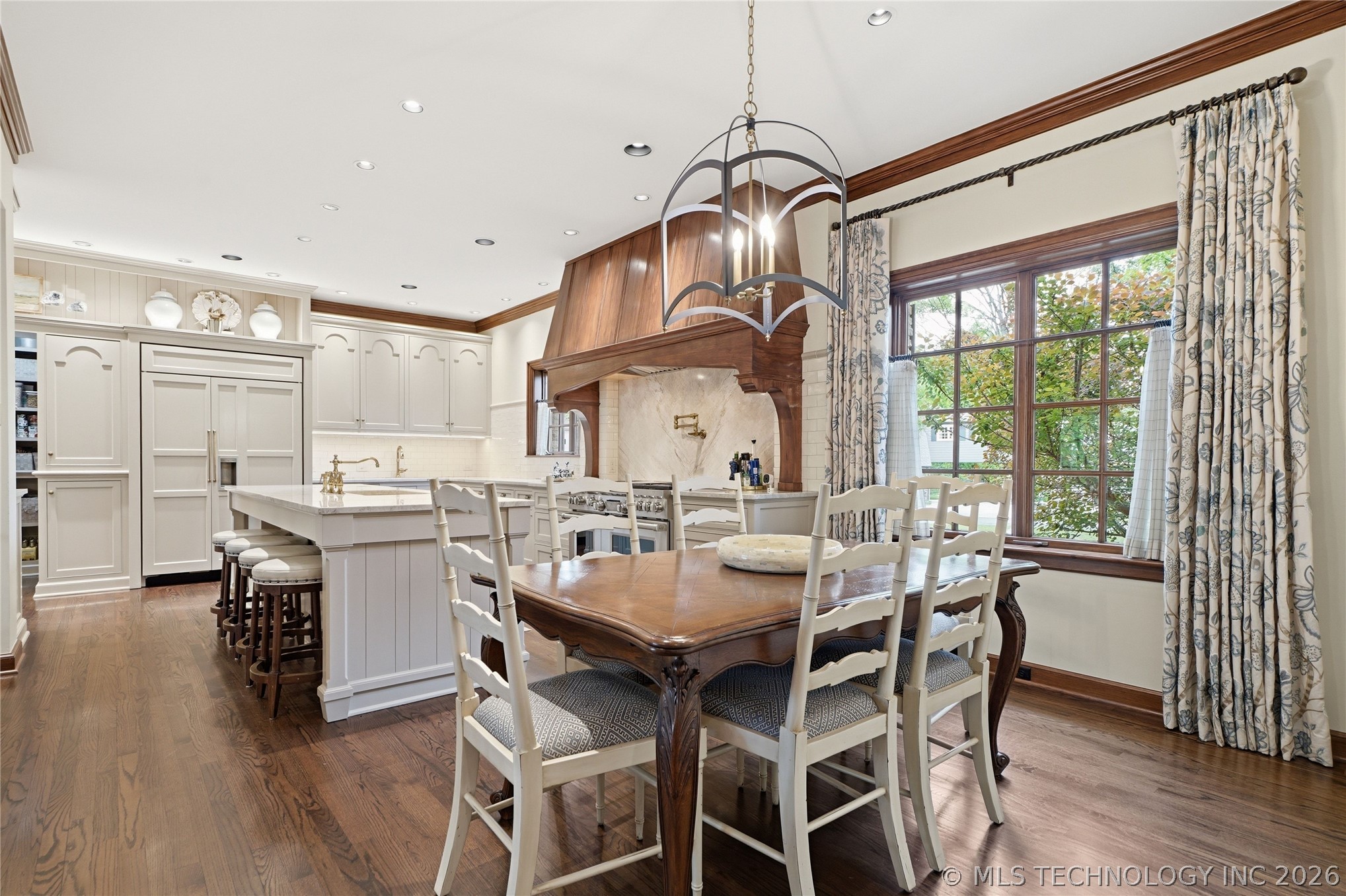 3106 S Columbia Circle Tulsa OK 74105