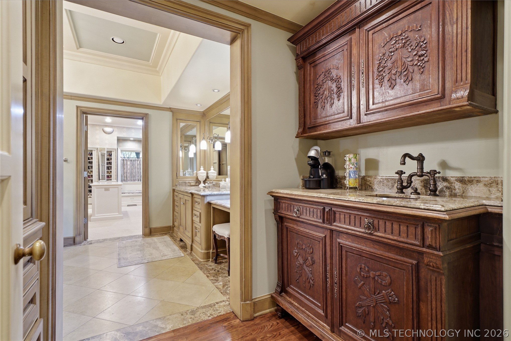 3106 S Columbia Circle Tulsa OK 74105