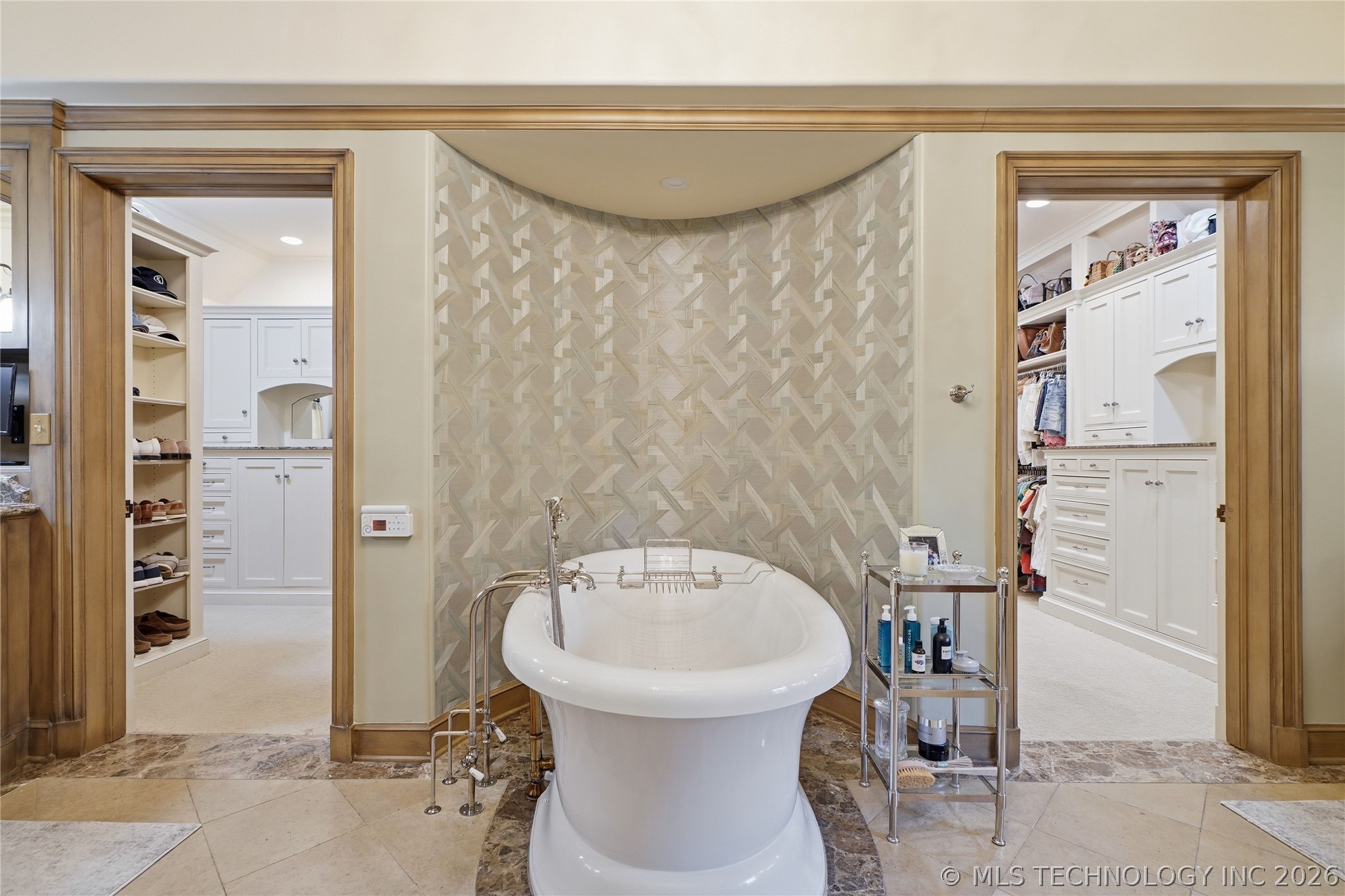 3106 S Columbia Circle Tulsa OK 74105