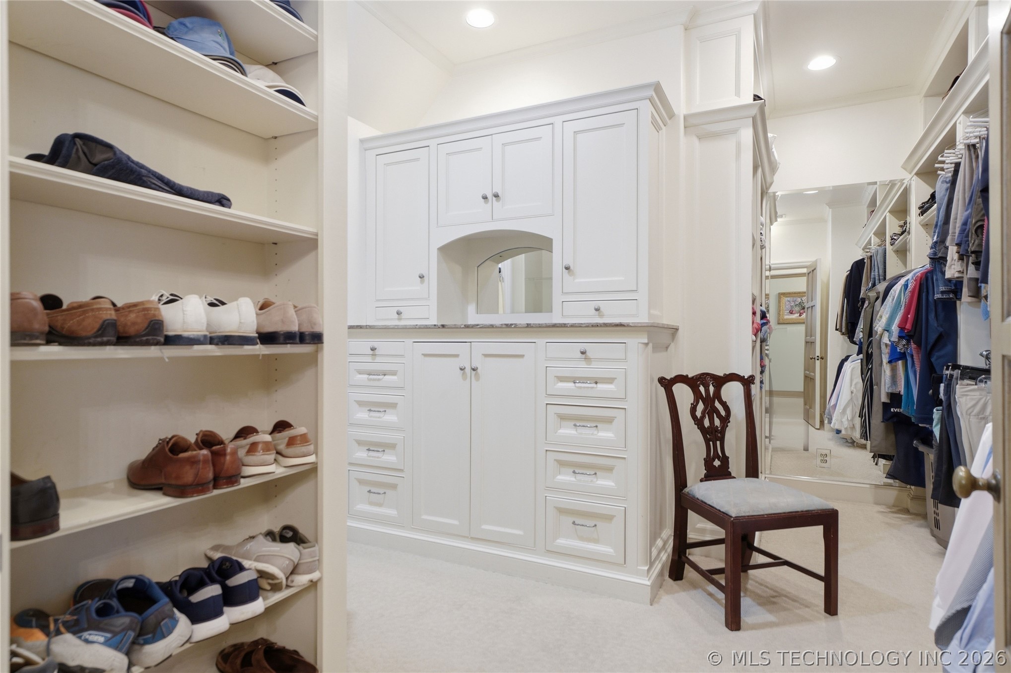 3106 S Columbia Circle Tulsa OK 74105