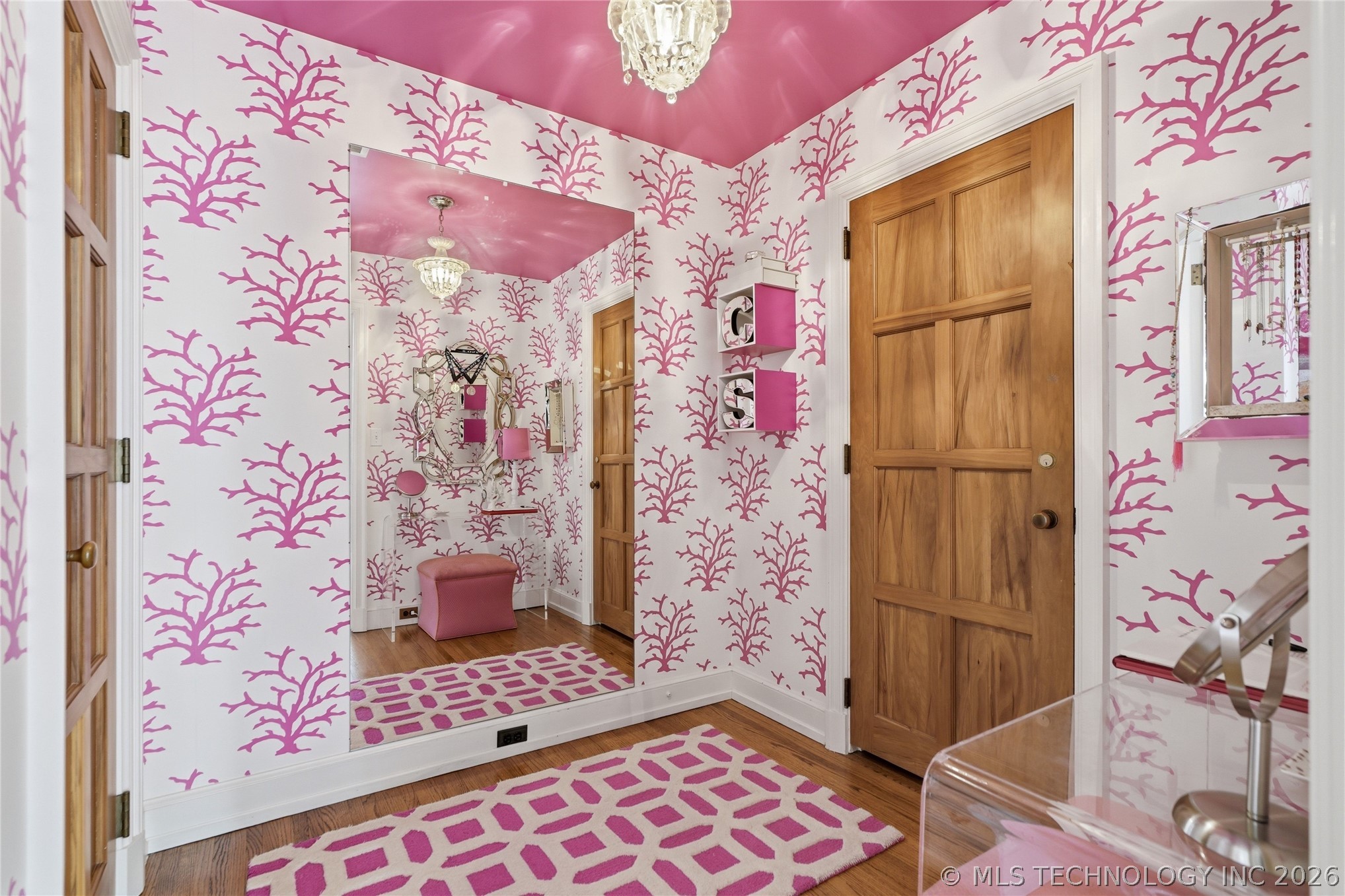 3106 S Columbia Circle Tulsa OK 74105
