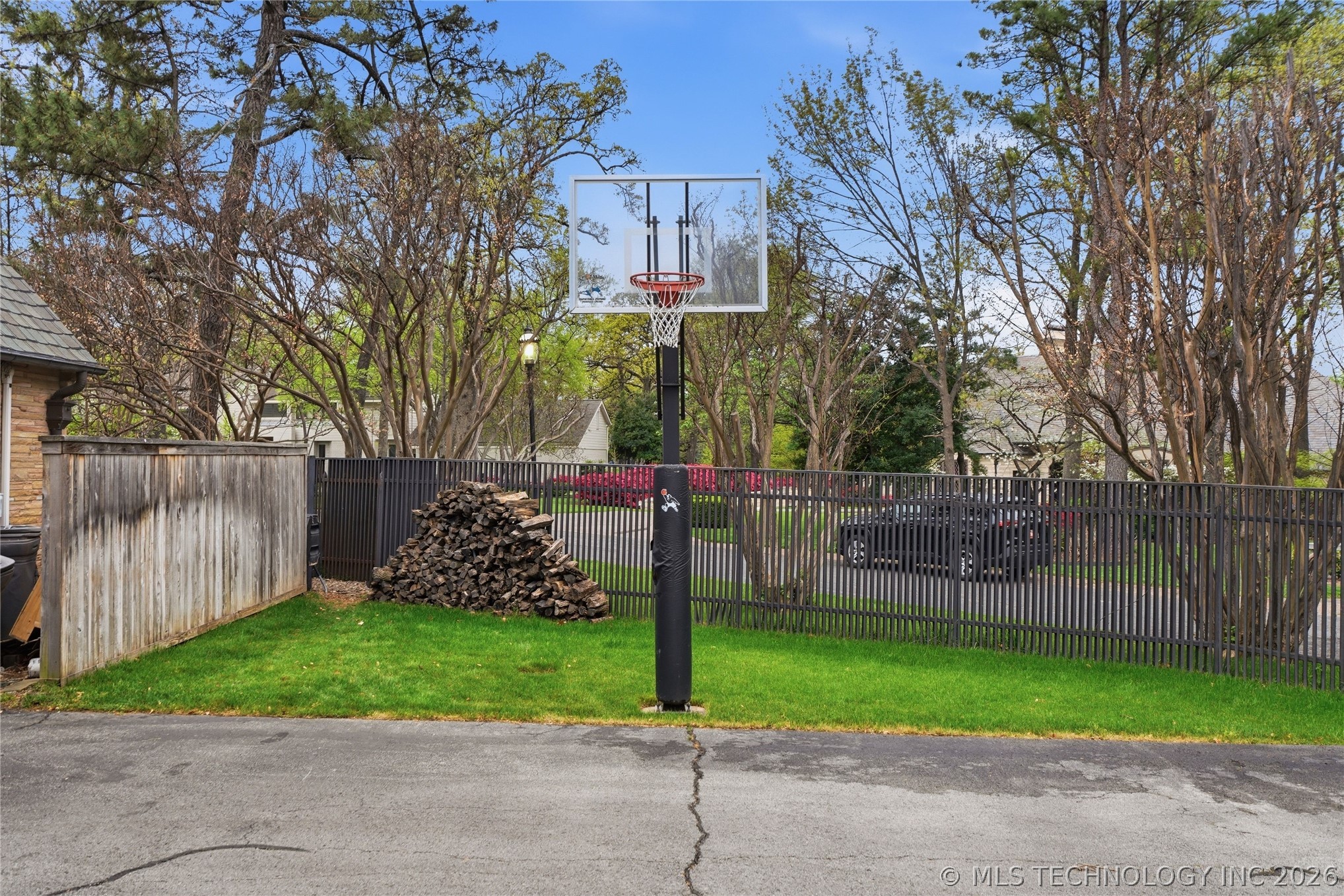 3106 S Columbia Circle Tulsa OK 74105